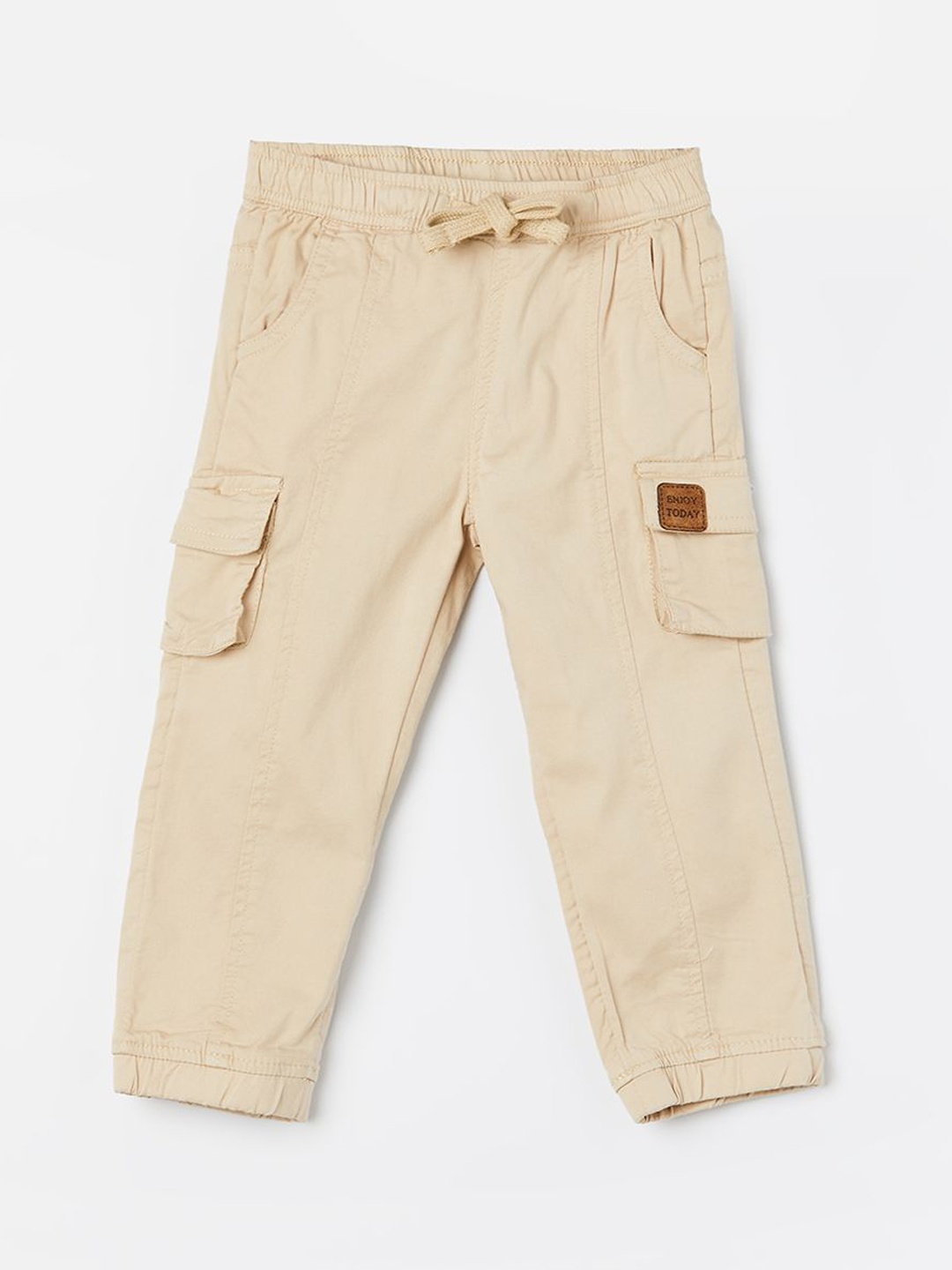 

Juniors by Lifestyle Boys Cotton Mid-Rise Flat-Front Cargo Trousers, Beige