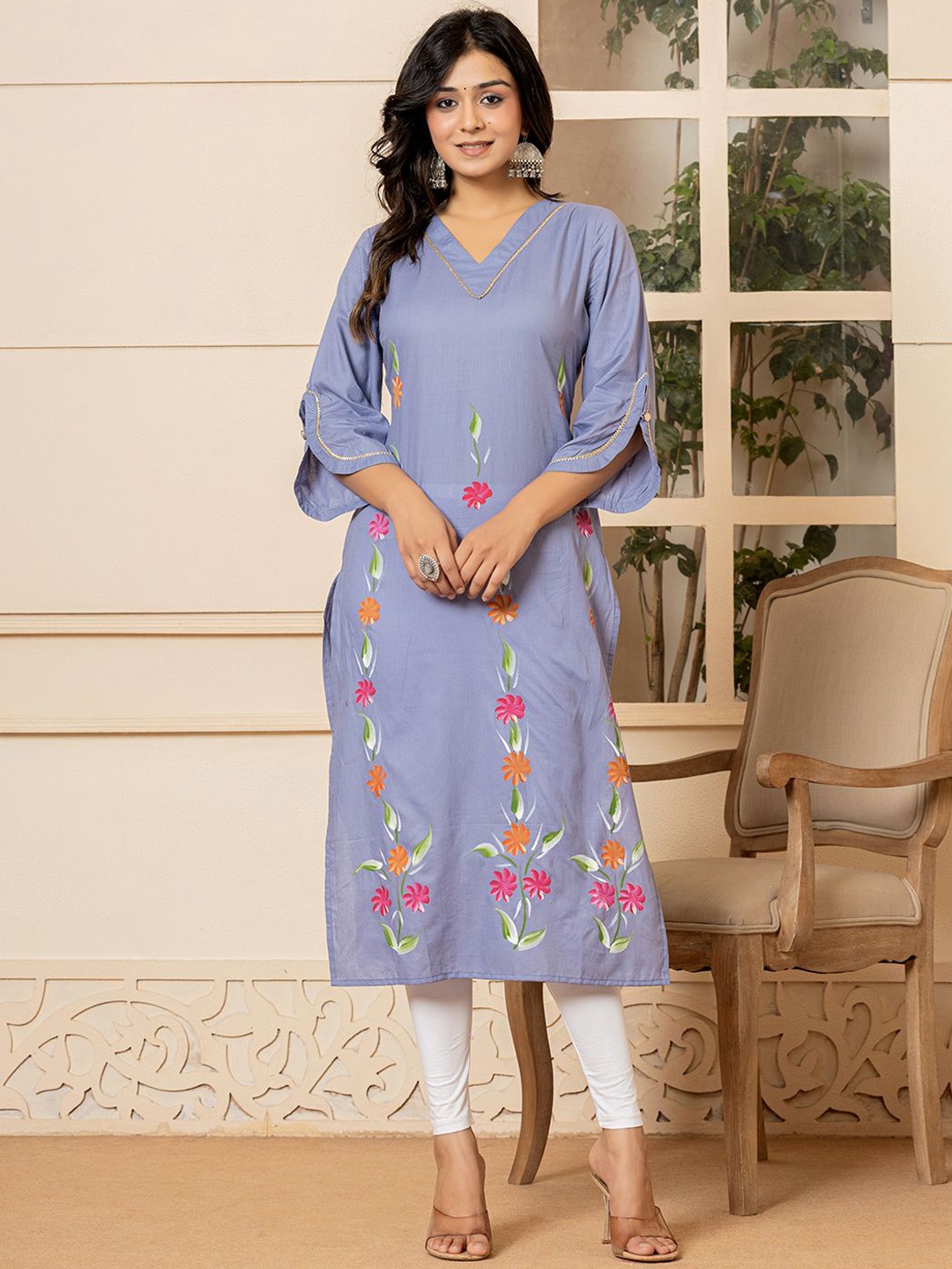 

Yufta Women Floral Printed Kurta, Violet