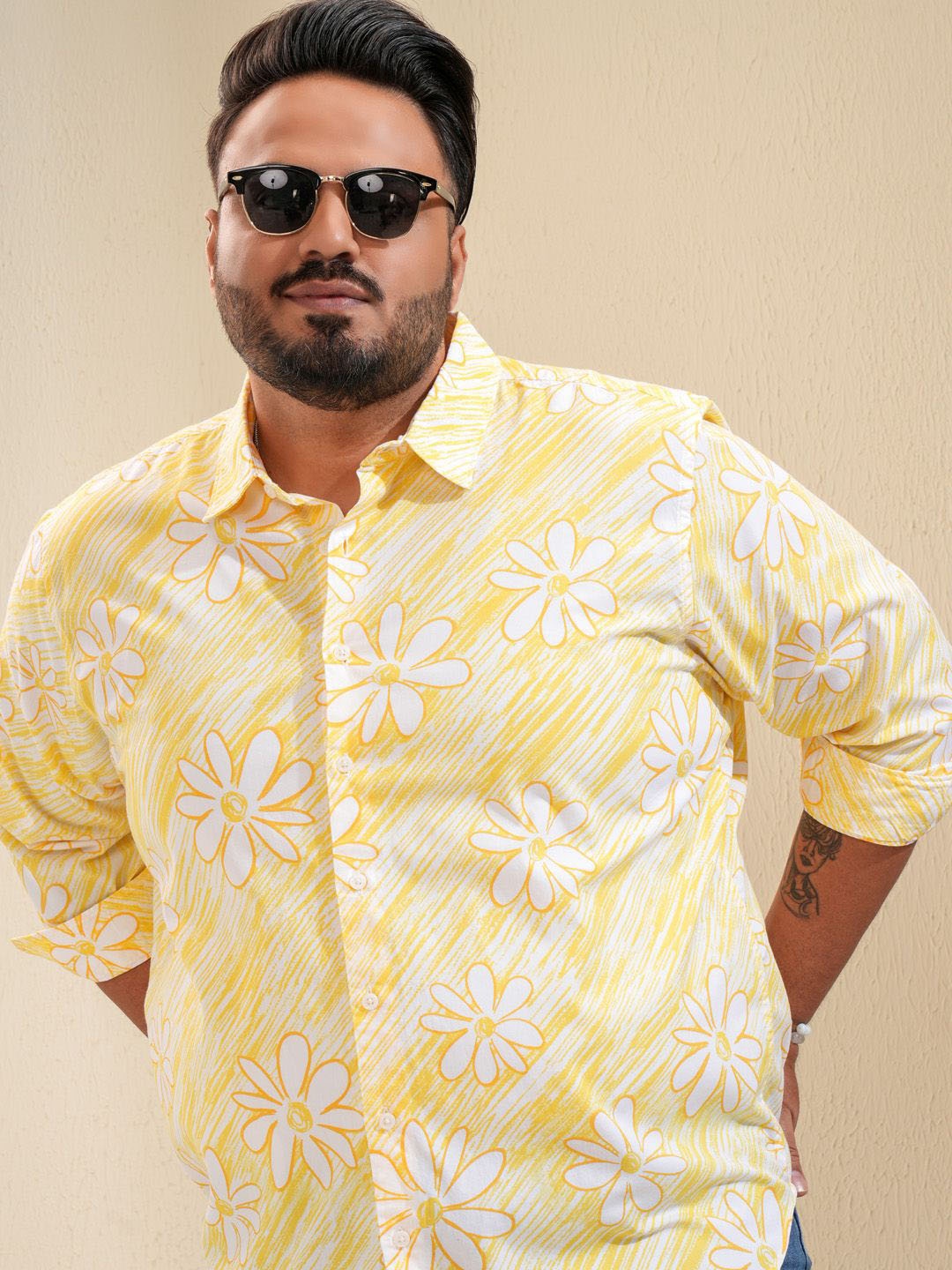 

HIGHLANDER Men Plus Size Floral Printed Shirt, White