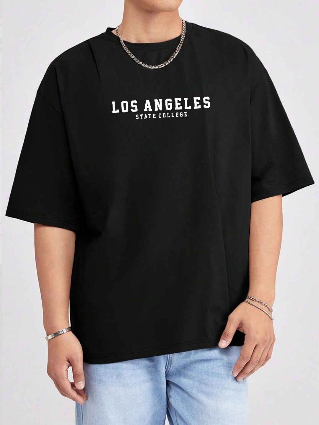 

TABADTOD Men Typography Checked V-Neck Applique T-shirt, Black