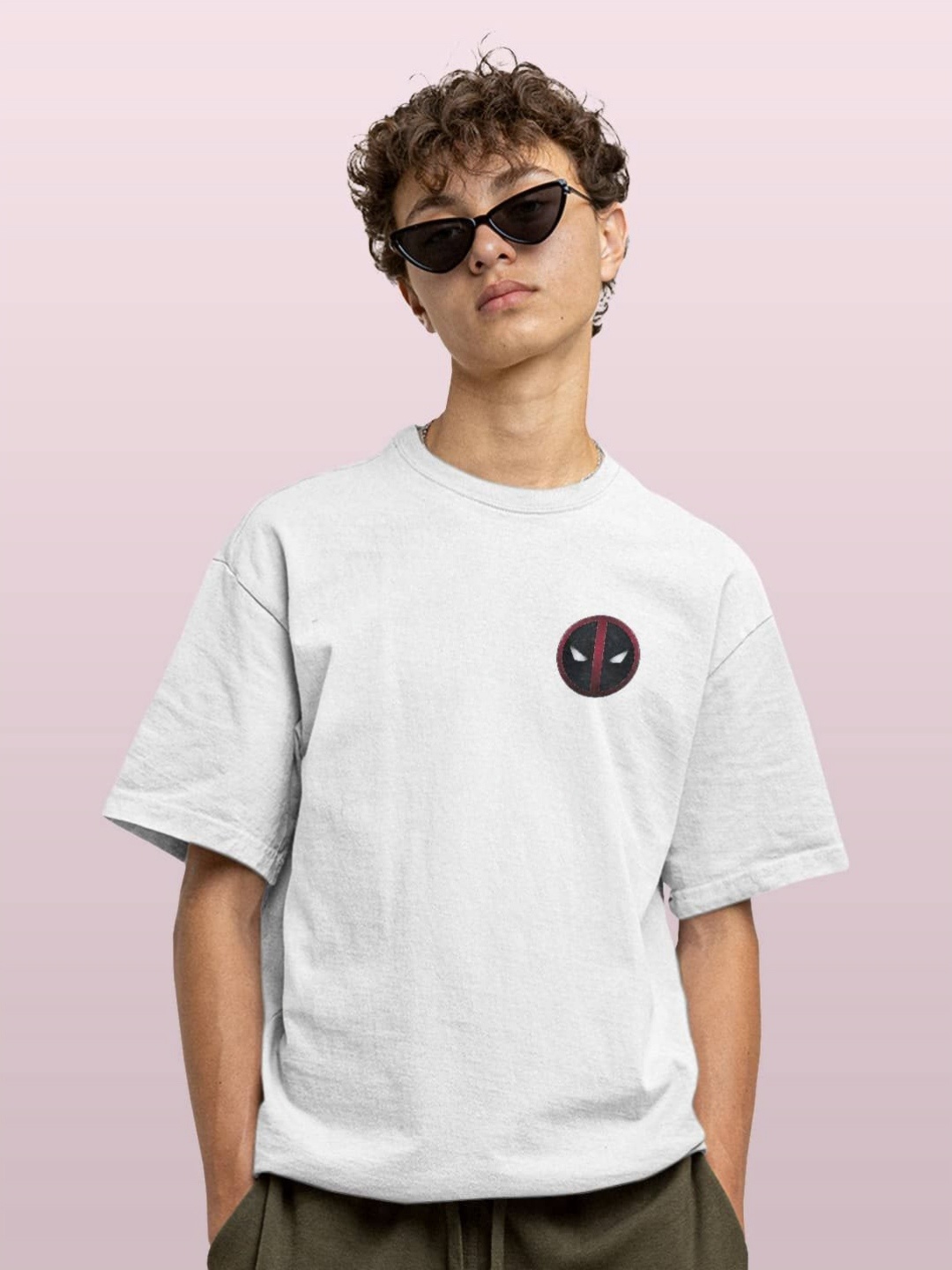 

macmerise Men Printed V-Neck Pockets T-shirt, White