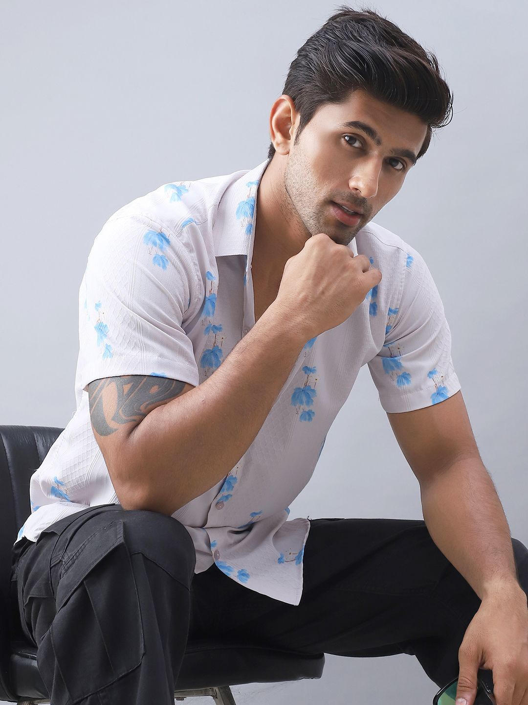 

Indian Needle Men Classic Spread Collar Printed Print Cotton Casual Shirt, Cream