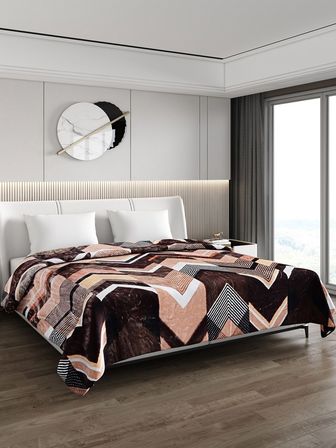 

Monte Carlo Brown & White Geometric Printed Heavy Winter Double Bed Blanket