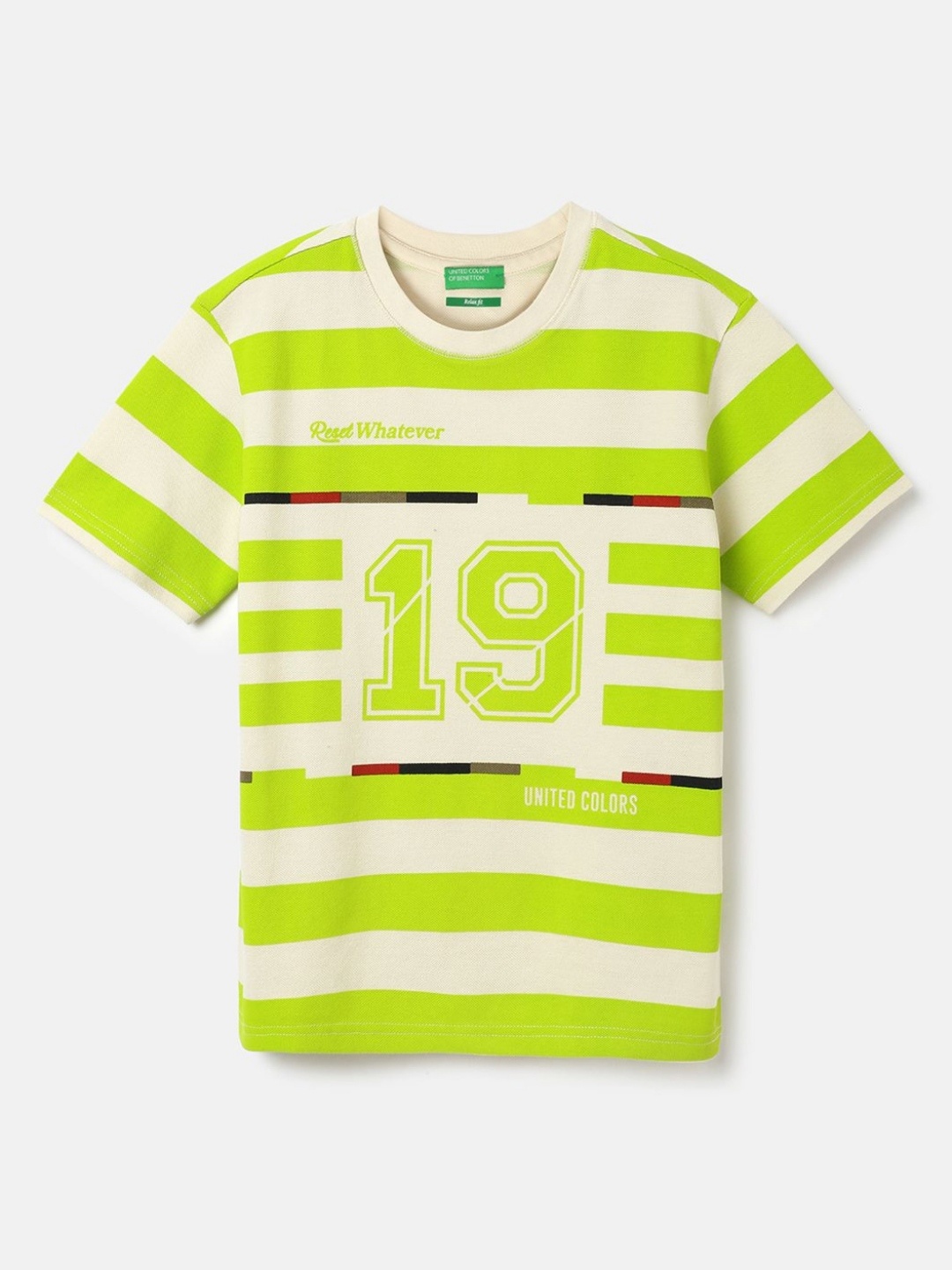 

United Colors of Benetton Boys Striped V-Neck Pure Cotton Applique T-shirt, Green