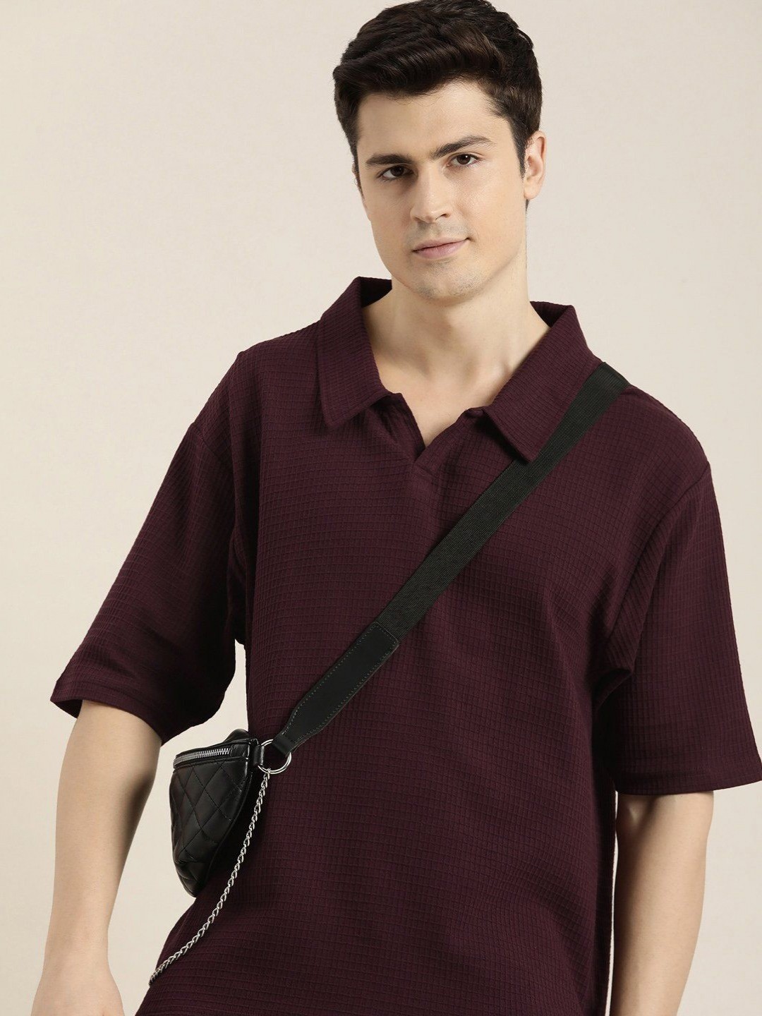 

DILLINGER Men Waffle Structure Self Design Oversized Polo Collar T-shirt, Maroon