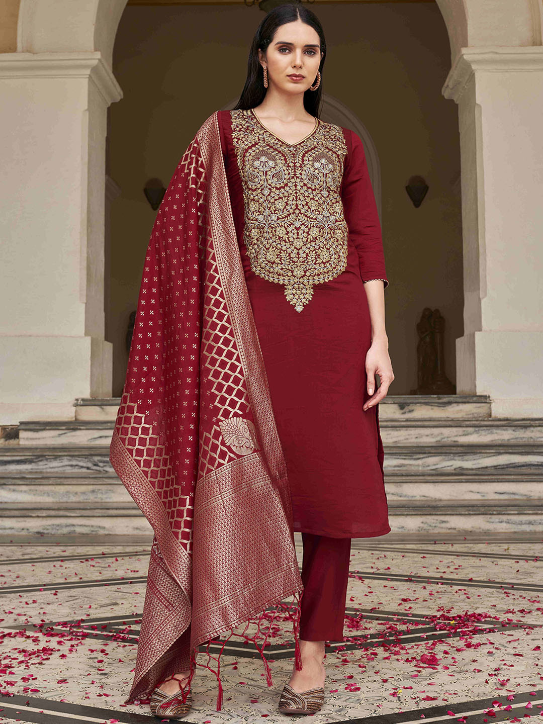 

Tikhi Imli Floral Embroidered Zari Straight Kurta with Trousers & Dupatta, Maroon
