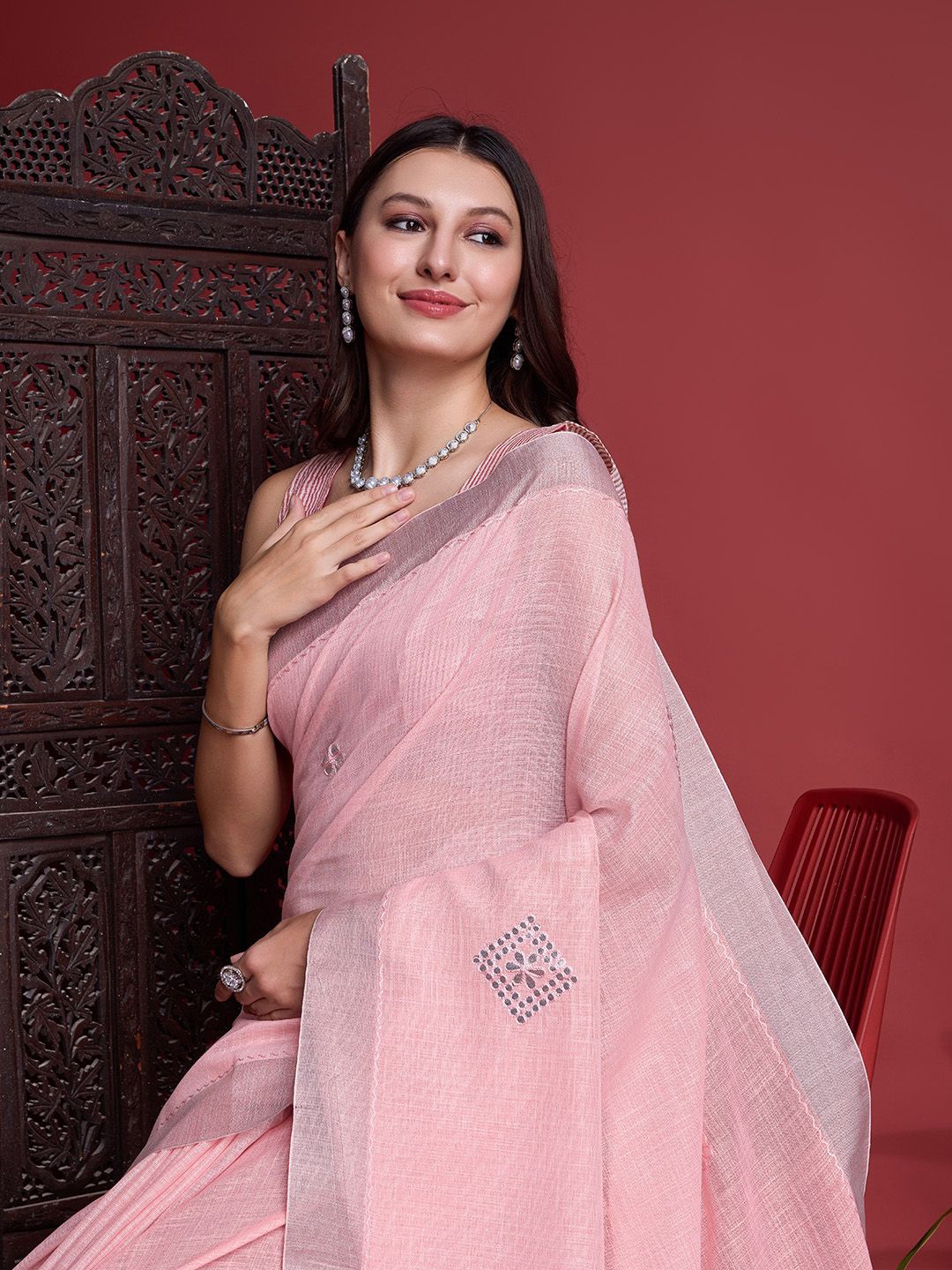 

Mitera Embroidered Zari Woven Saree, Pink