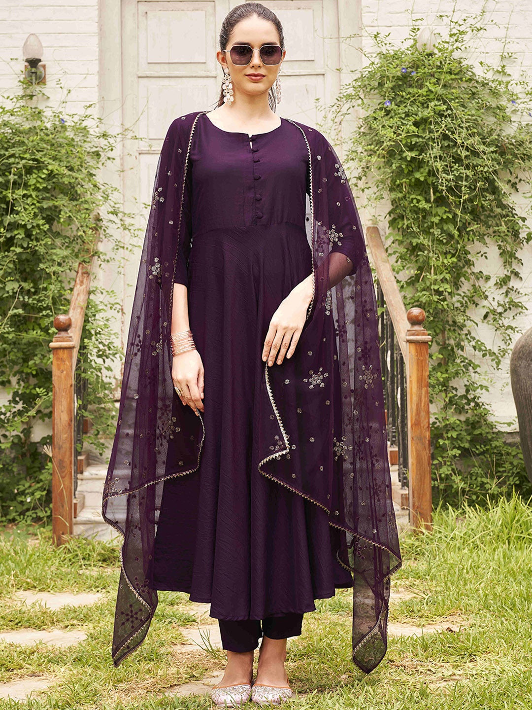 

Tikhi Imli Round Neck Anarkali Kurta with Trousers & Dupatta, Burgundy