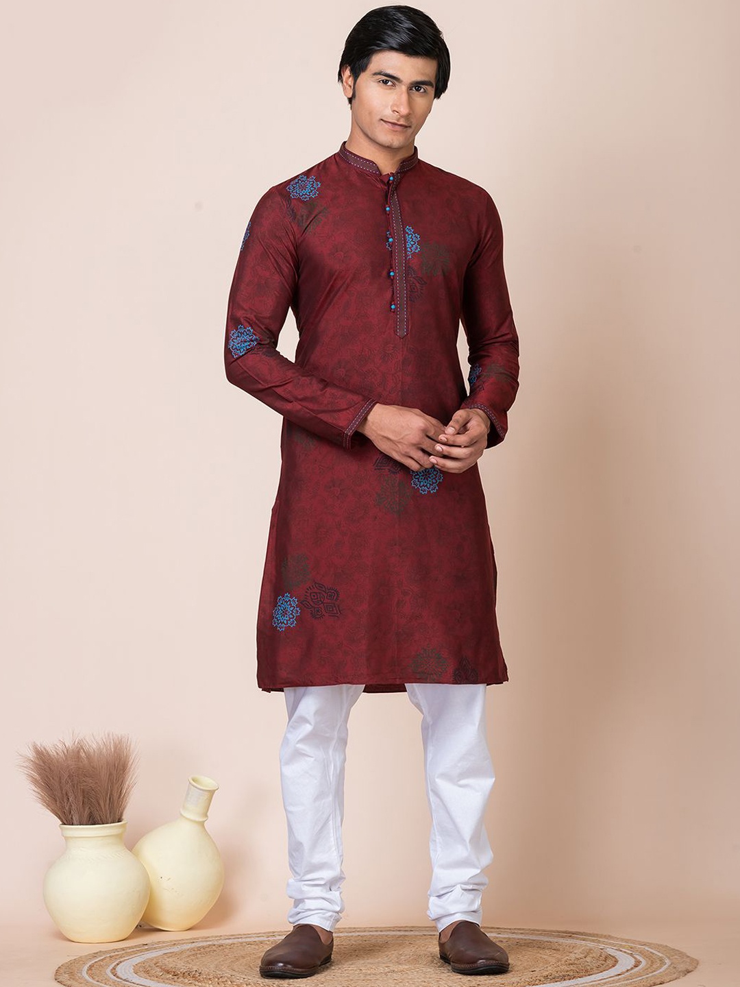 

HU - Handcrafted Uniquely Ethnic Motifs Printed Mandarin Collar Silk Straight Kurta, Maroon