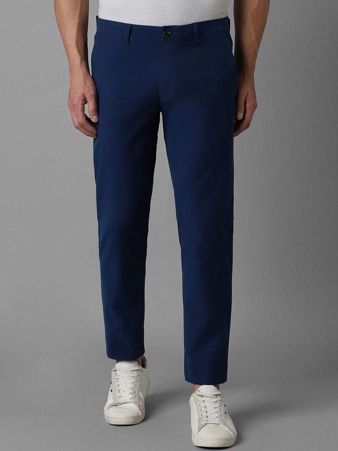

Louis Philippe Sport Men Smart Fit Flat Front Trousers, Navy blue