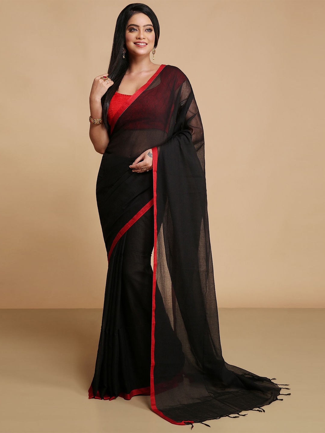 

WoodenTant Pure Cotton Solid Saree, Black