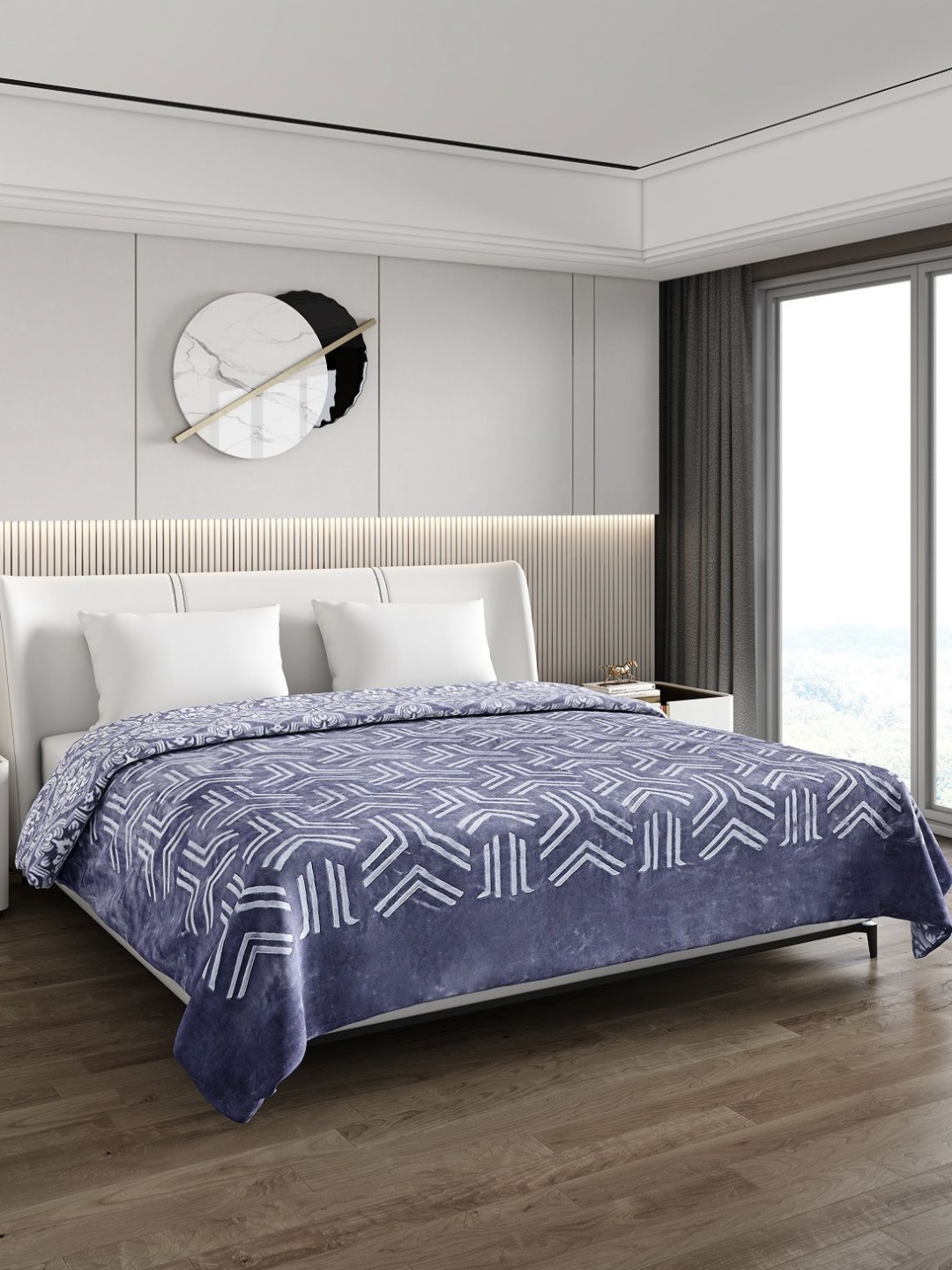 

Monte Carlo Blue & White Heavy Winter Printed 800 GSM Double Bed Blanket