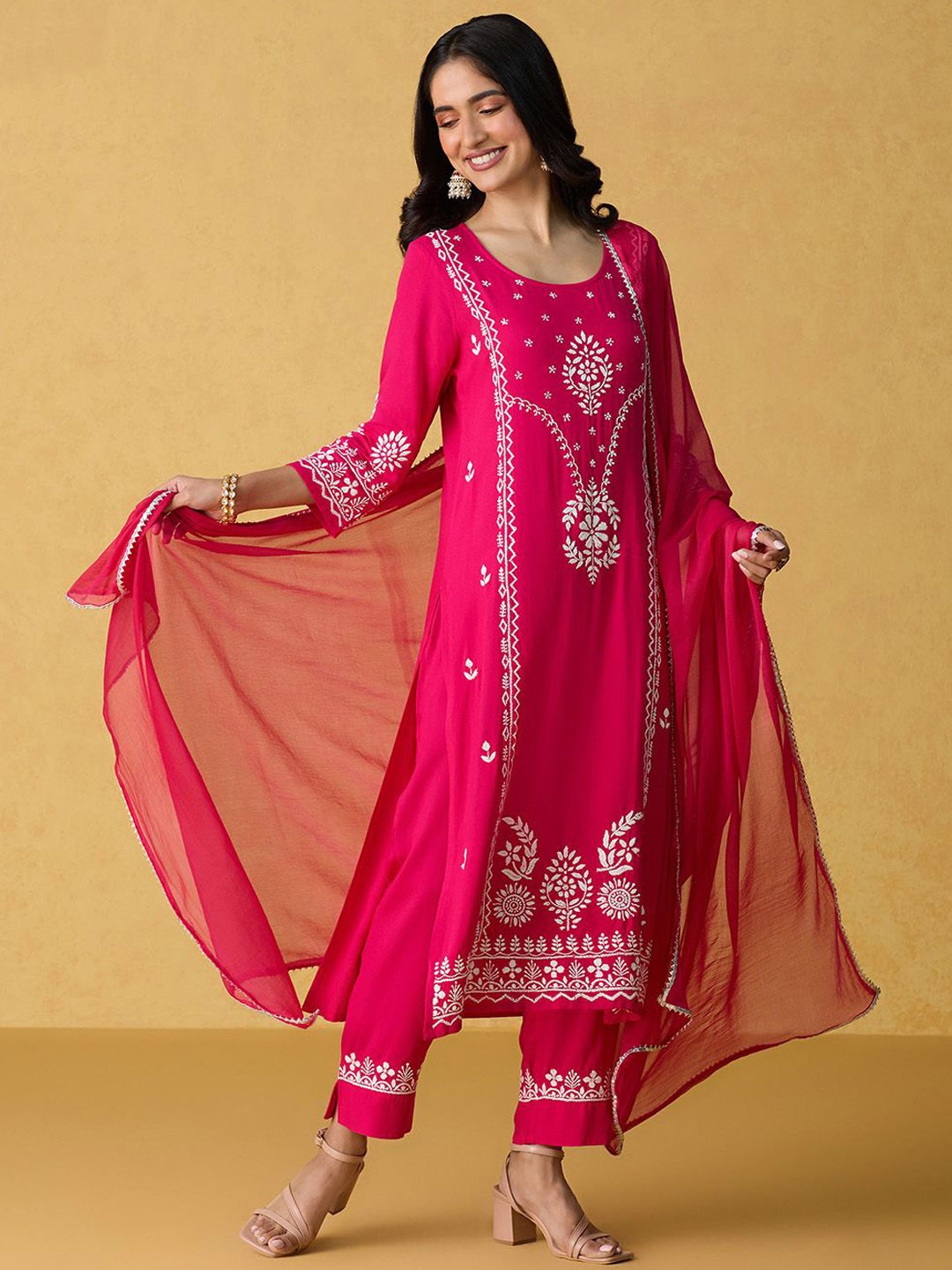 

Likha Floral Embroidered Chikankari Straight Kurta With Trousers & Dupatta, Pink