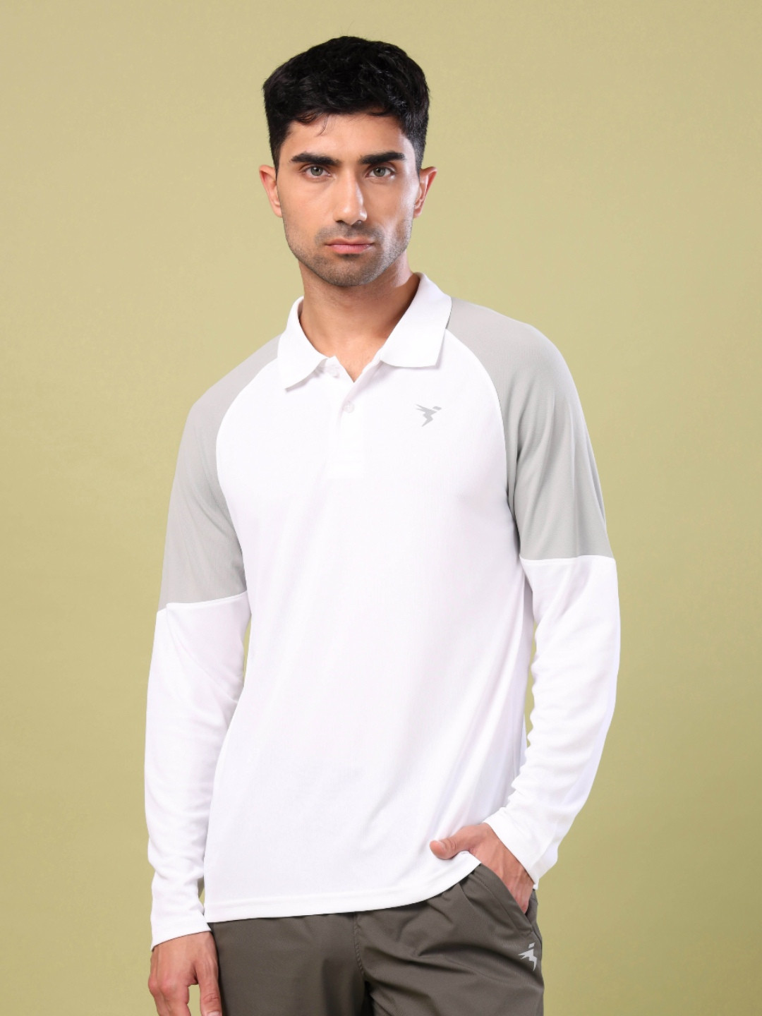 

Technosport Colourblocked Raglan Sleeves Polo Collar UPF50 Slim Fit Sports T-shirt, White