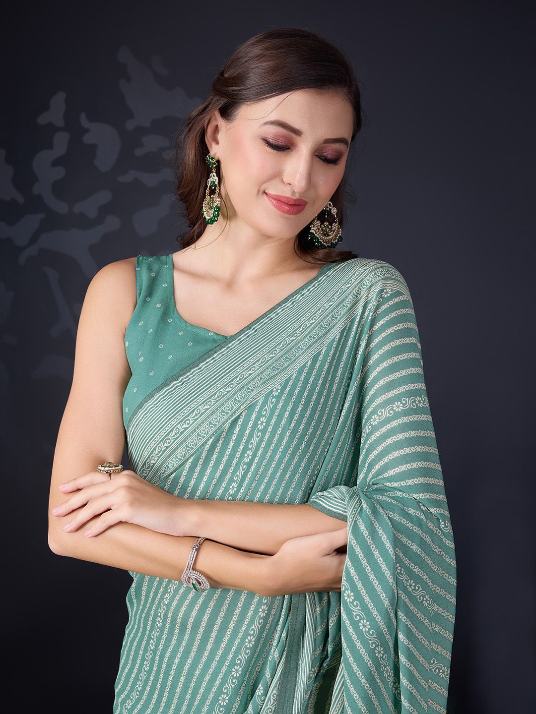 

Mitera Floral Zari Saree, Teal