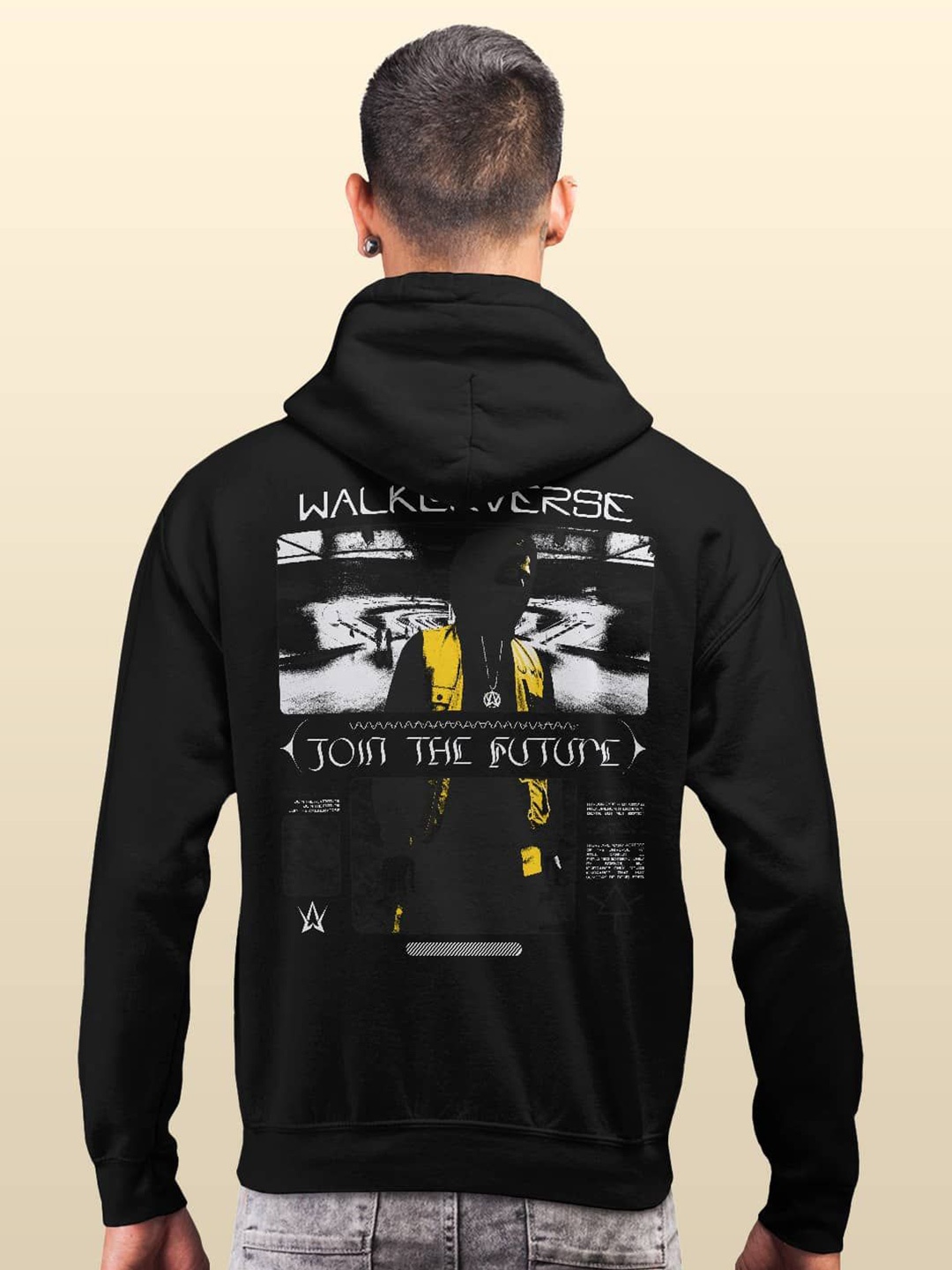 

macmerise Men Printed Hooded Sweatshirt, Black