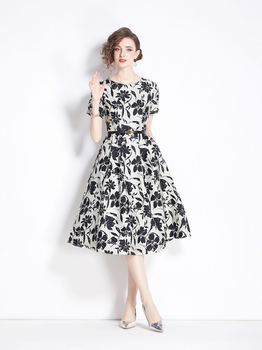 

JC Collection Floral Printed Fit & Flare Midi Dress With Belt, White