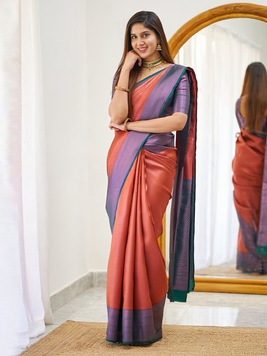 

JULEE Woven Design Zari Pure Silk Saree, Red
