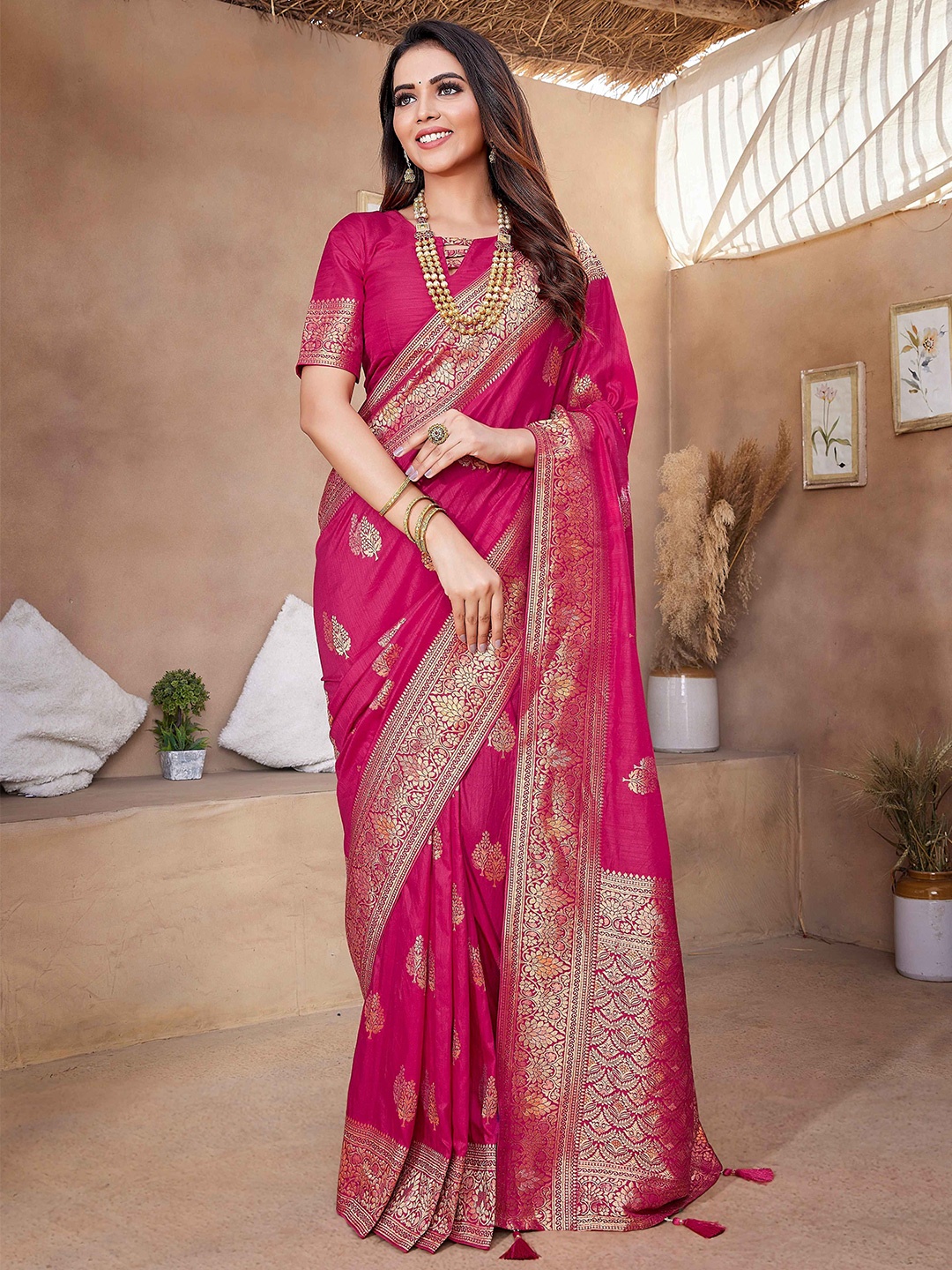 

HEER FASHION Banarasi Silk Blend Woven Design Zari Traditional Celebrity Saree, Pink