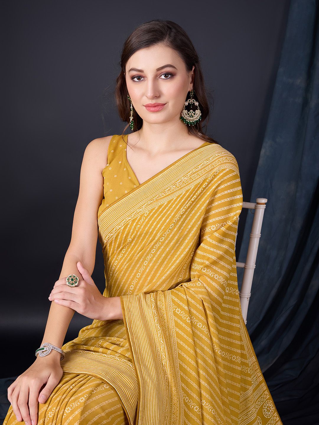 

Mitera Floral Printed Border Saree, Mustard