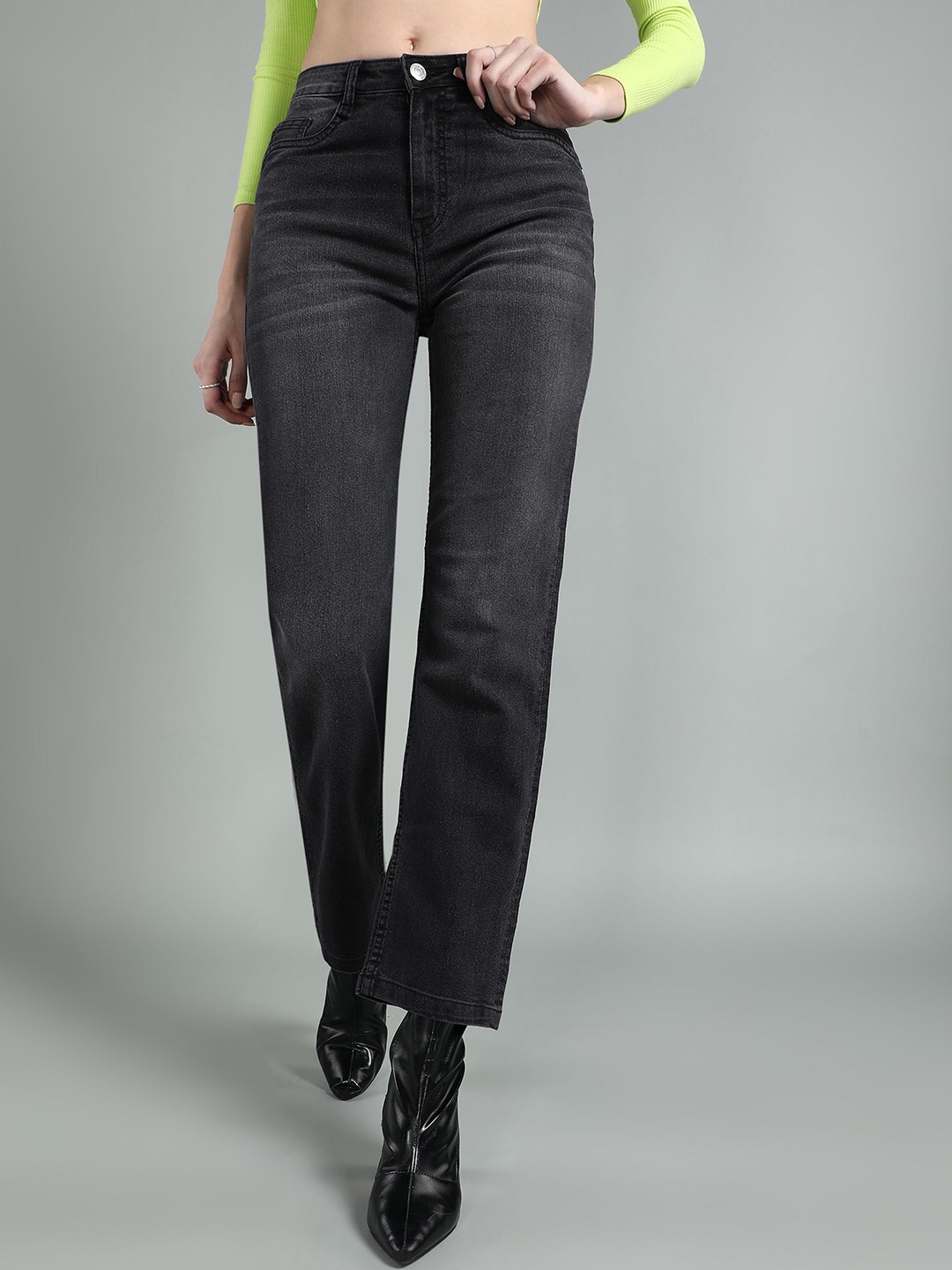 

The Roadster Lifestyle Co Women High Rise Straight Fit Jeans, Black