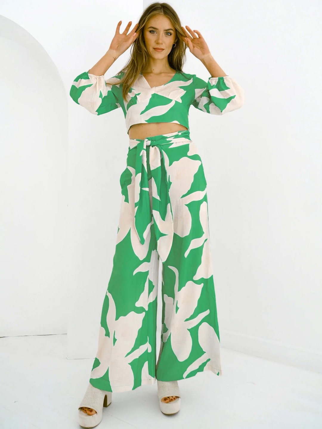 

LULU & SKY Floral Printed Puff Sleeves Top With Trousers, Green