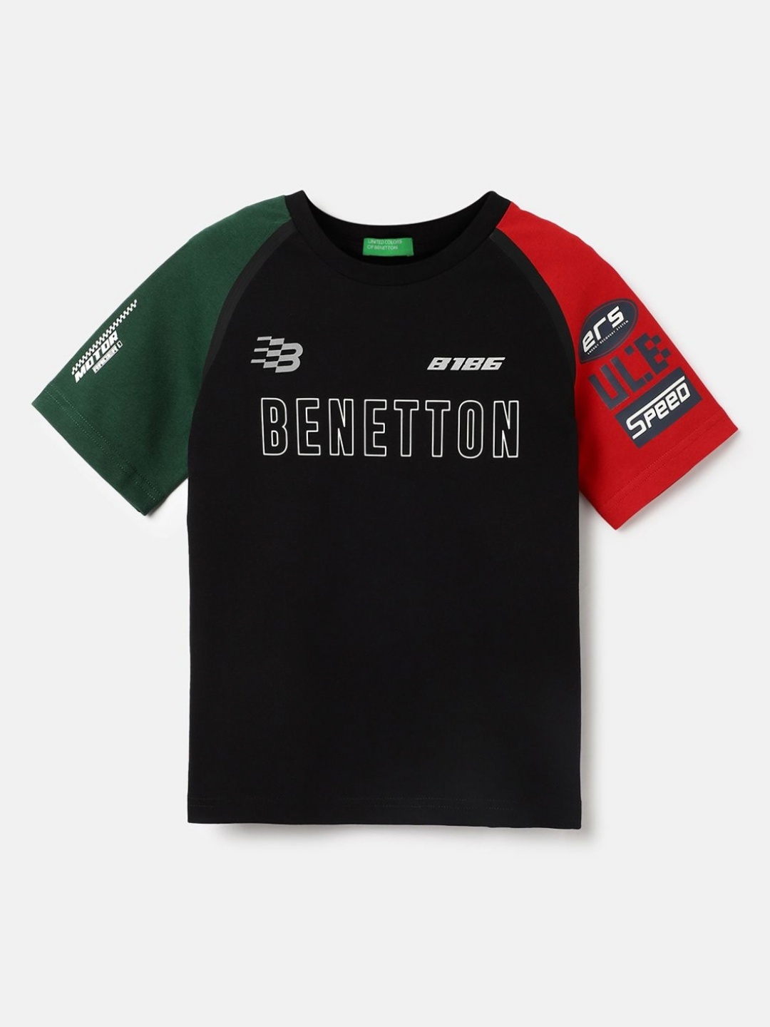 

United Colors of Benetton Boys Typography Printed Drop-Shoulder Sleeves Pure Cotton Applique T-shirt, Black