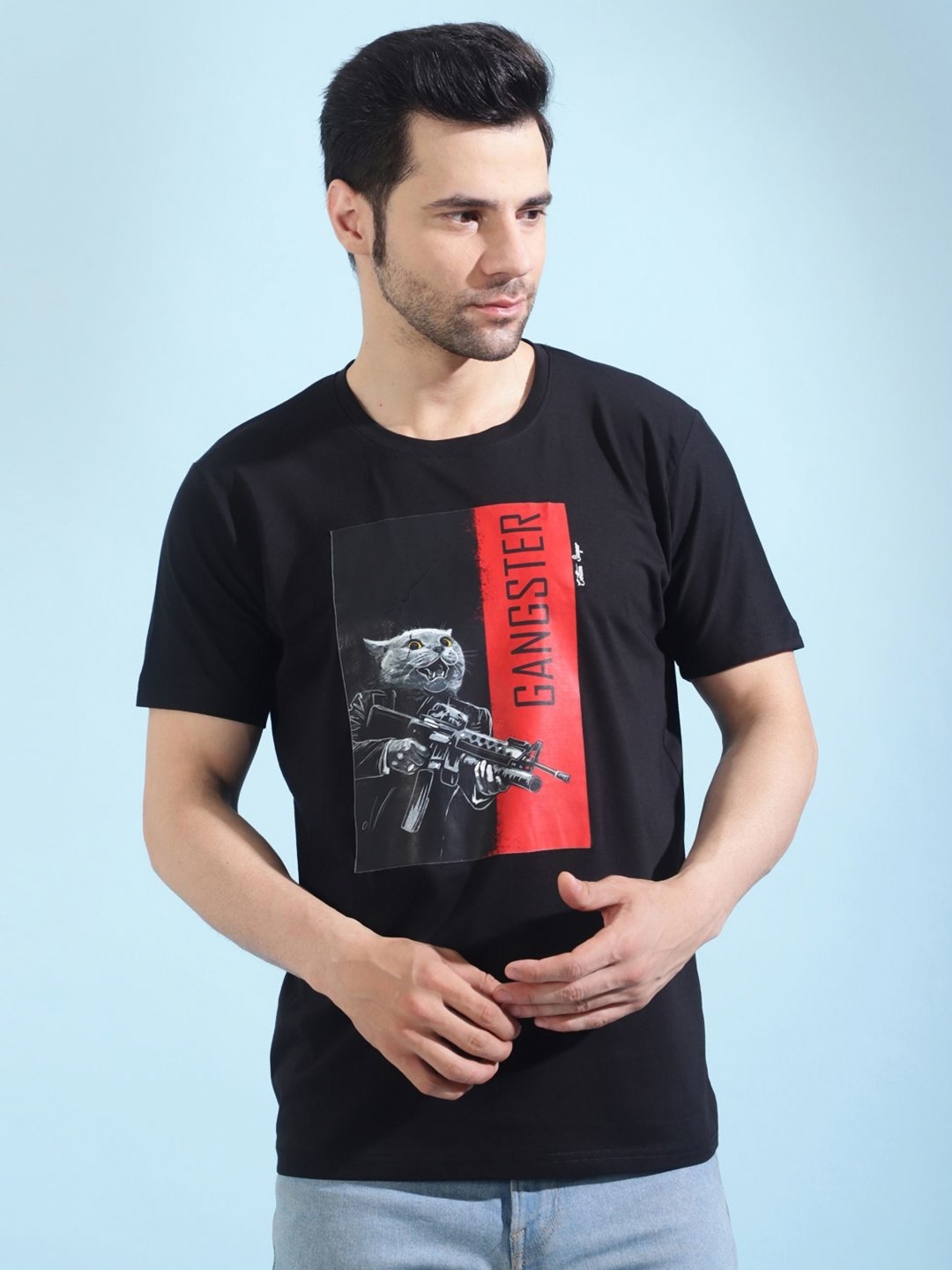 

MANTICORE Men Graphic Printed Round Neck Cotton T-shirt, Black