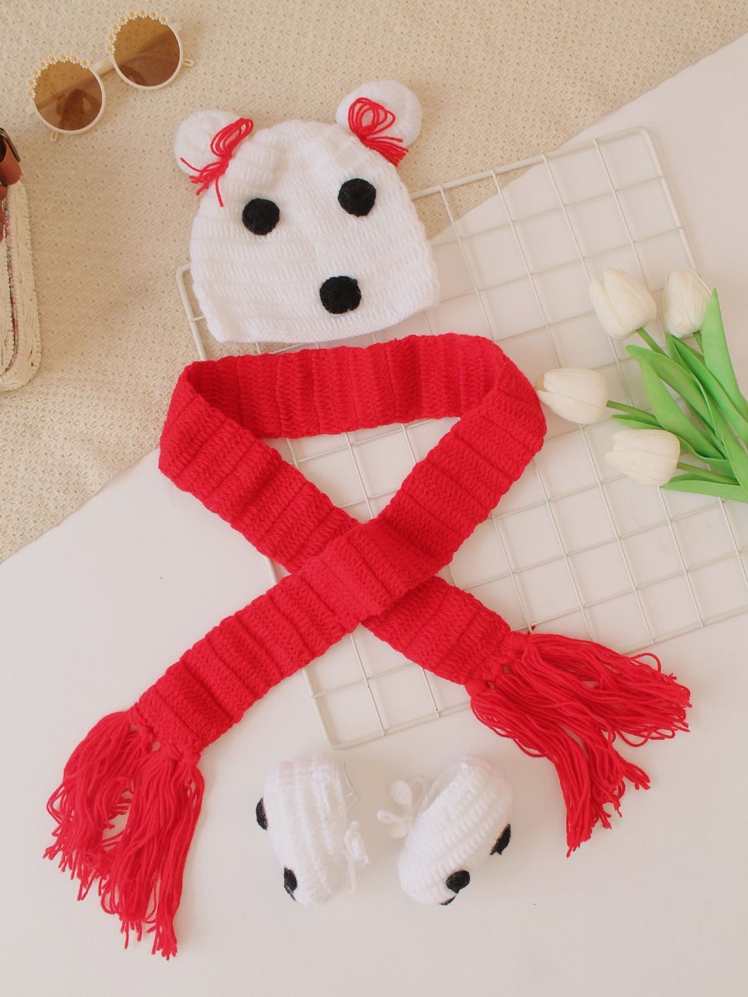 

Woonie Infants Boys Pack of 2 Puppy Photoshoot Props, White