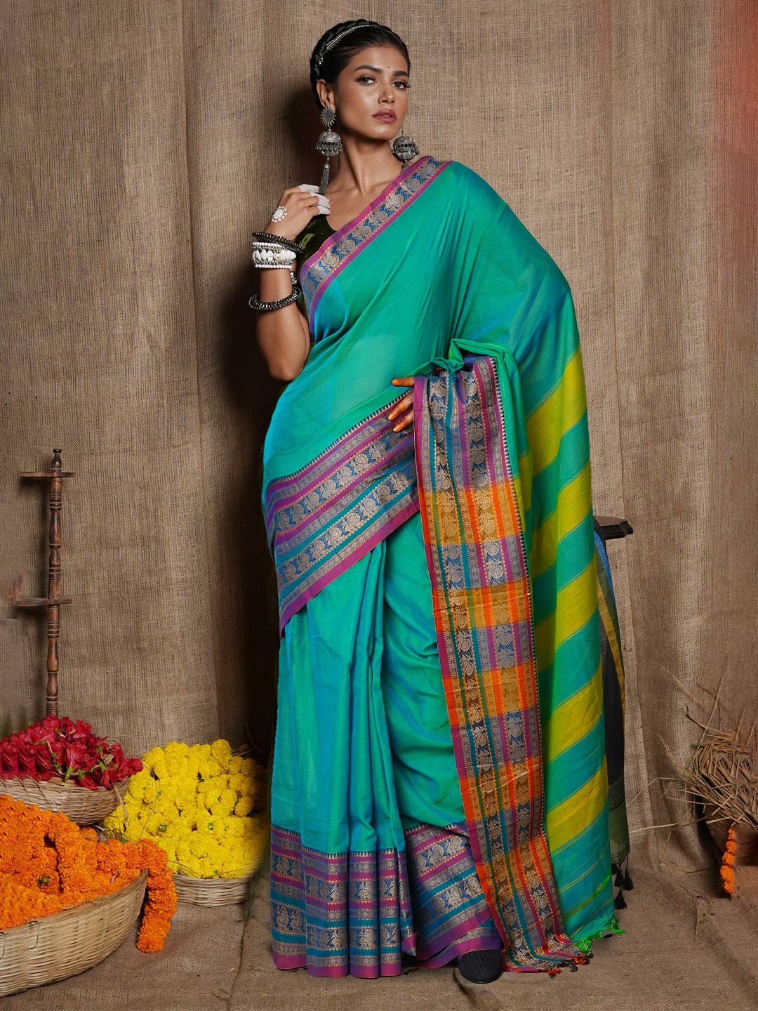 

Unnati Silks Zari Pure Cotton Handloom Narayan Peth Saree, Green