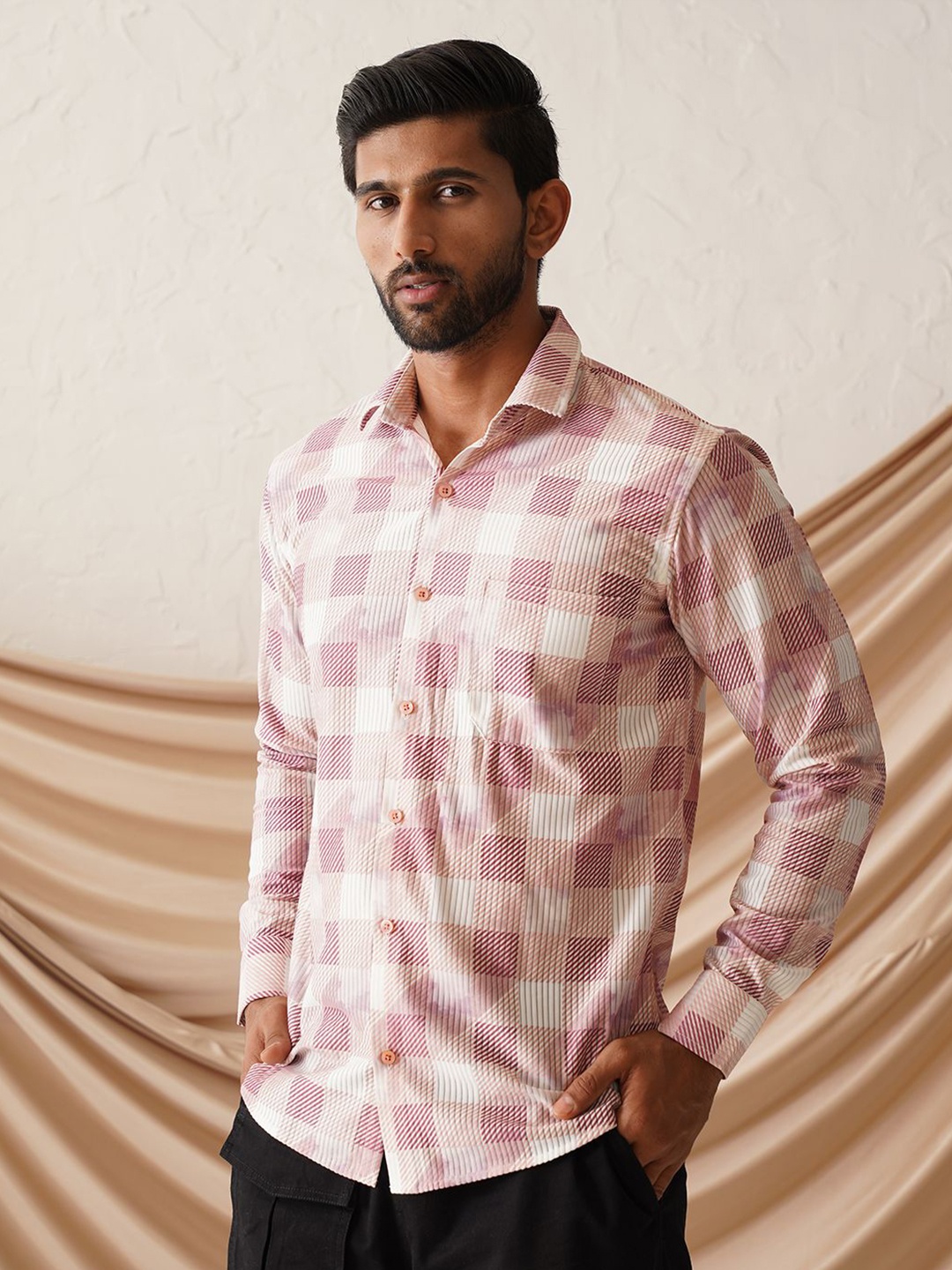 

Indian Needle Men Classic Spread Collar Checked Corduroy Casual Shirt, Pink
