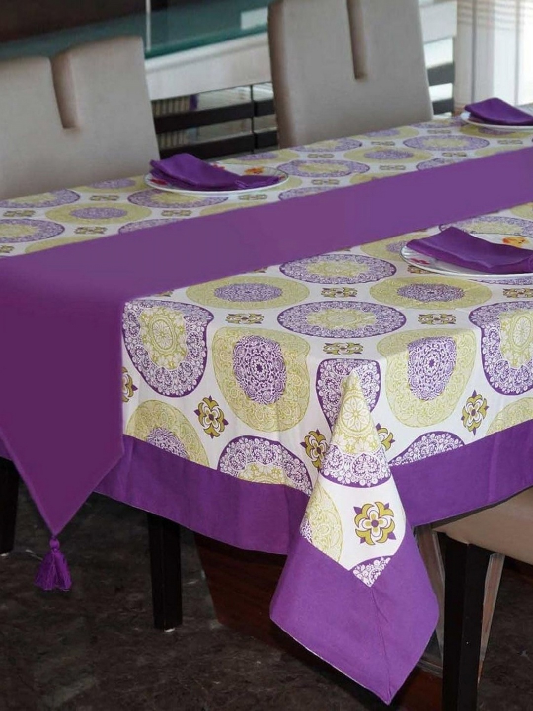 

Lushomes Purple & White 6 Pieces Printed Pure Cotton Table Linen Set