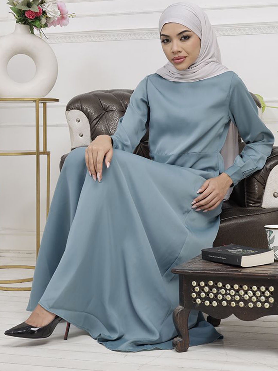 

IDH London Solid Burqa With Scarf, Grey