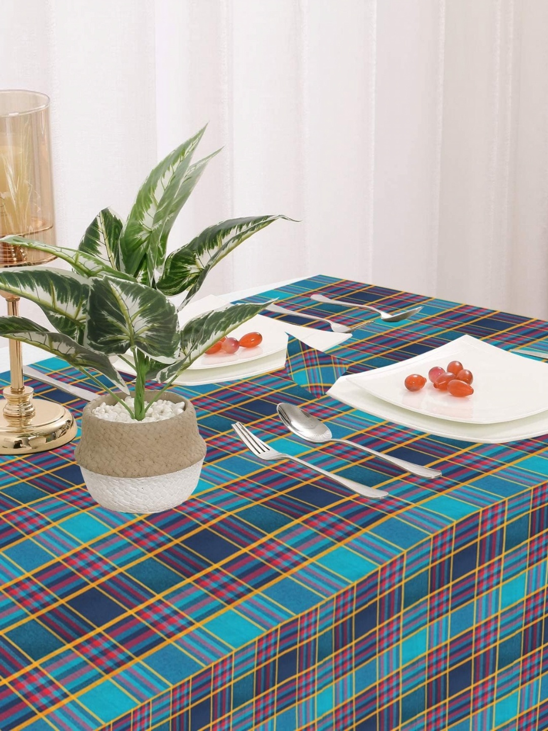 

Lushomes Green & Blue Geometric Printed Cotton 6-Seater Table Linen Set