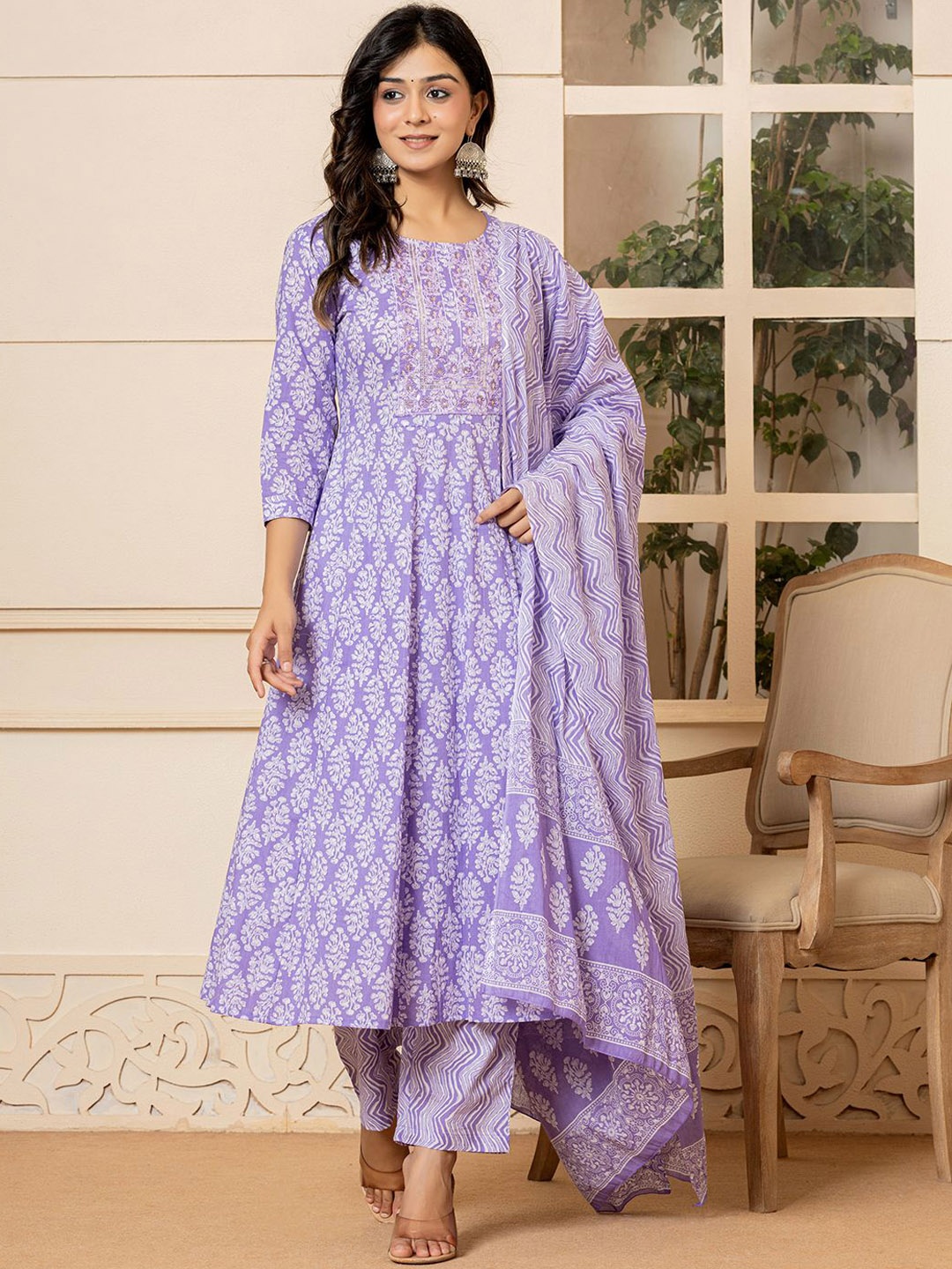 

Yufta Ethnic Motifs Printed Panelled Sequinned Pure Cotton Kurta With Trousers & Dupatta, Purple