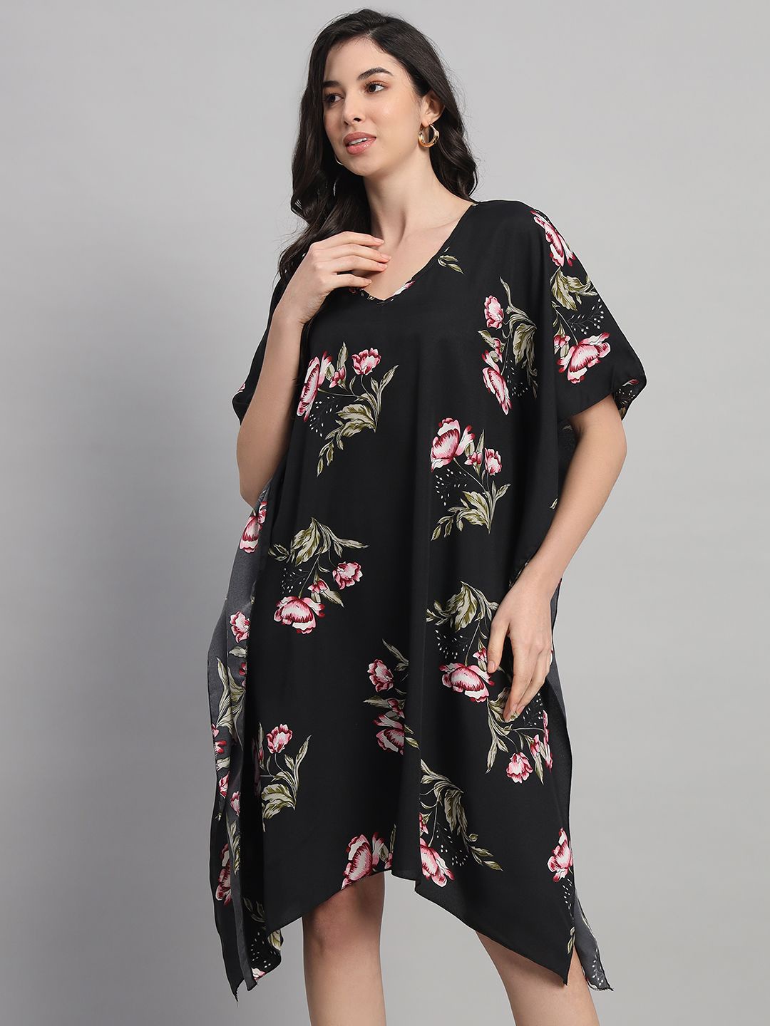 

Curvydrobe Women V-Neck Floral Printed Flared Sleeves Kaftan Dress, Black
