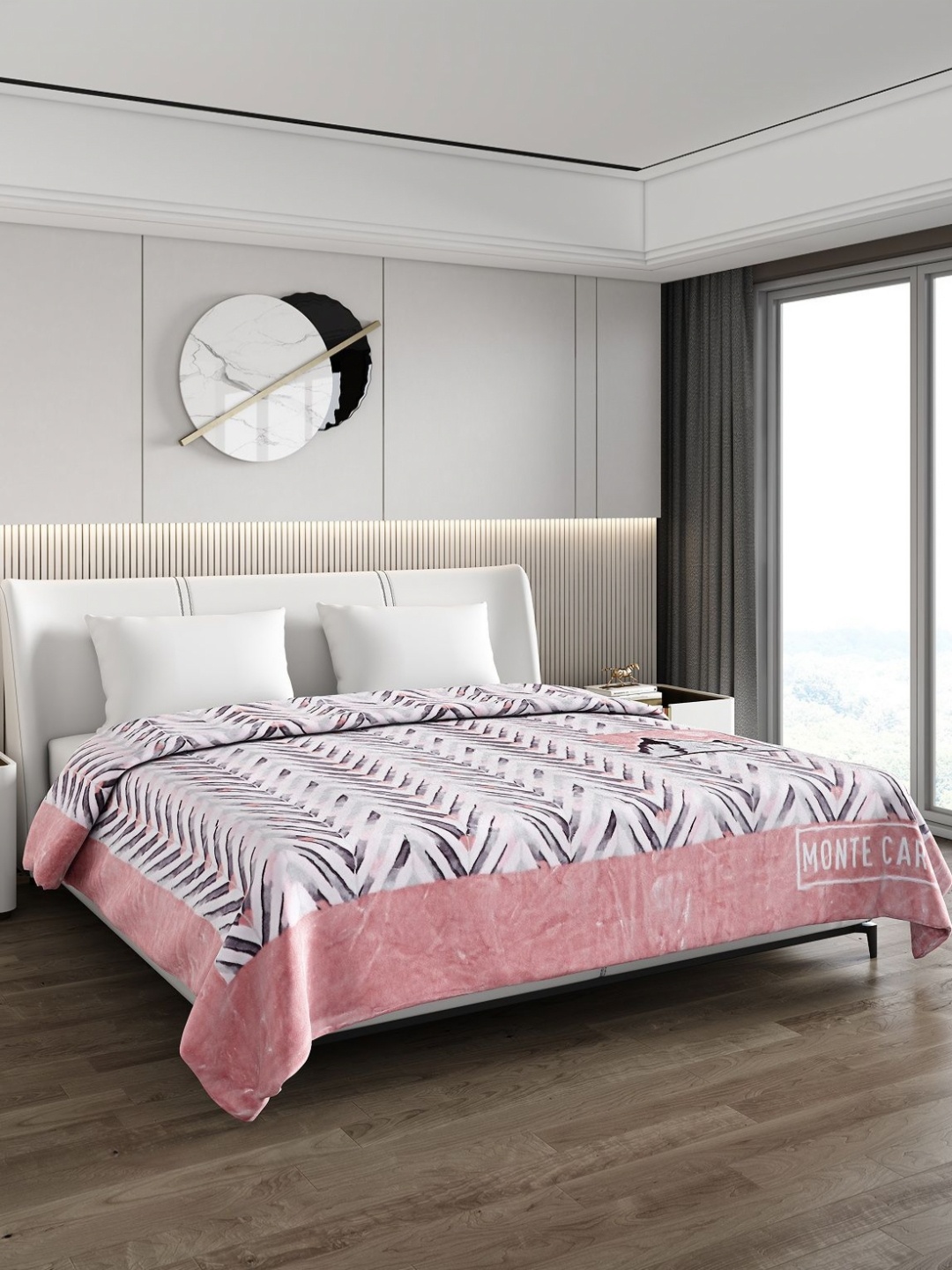 

Monte Carlo Pink & Grey Geometric Printed 800 GSM Heavy Winter Double Bed Blanket