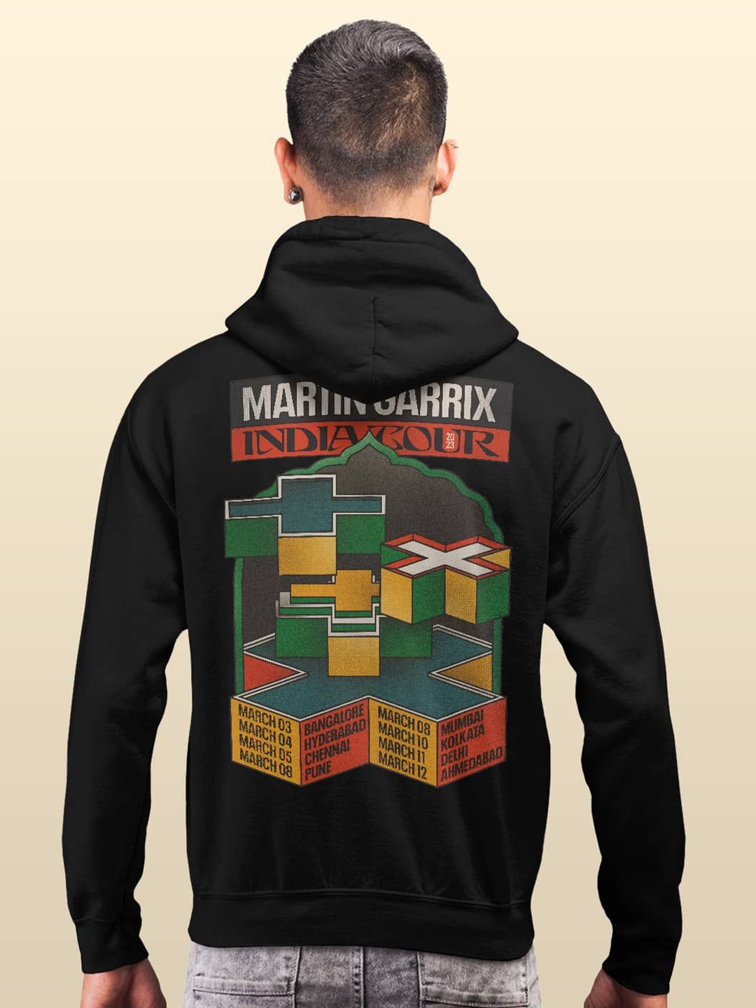 

macmerise Men Printed Hooded Sweatshirt, Black
