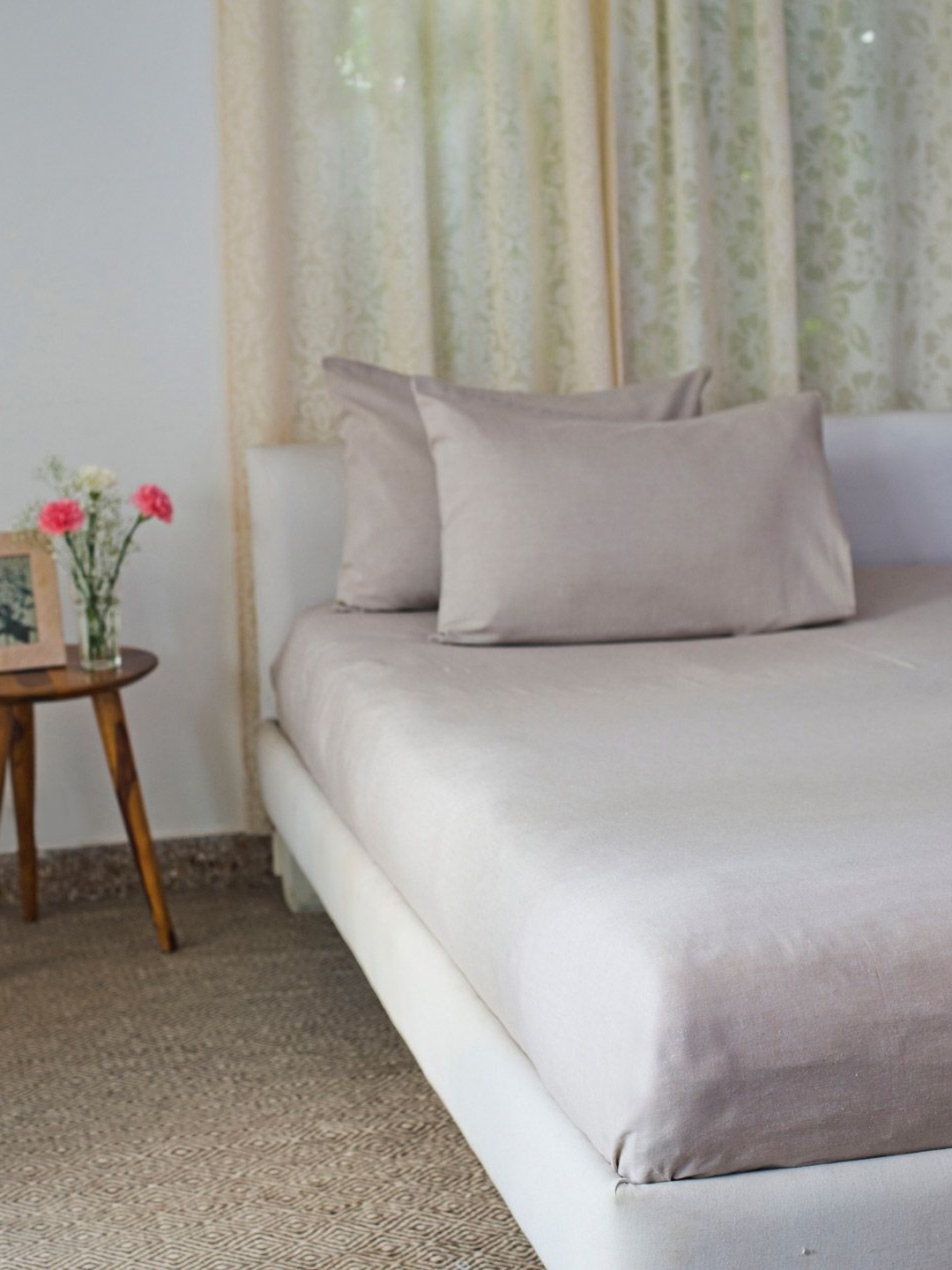 

Fabindia Beige Cotton Single Bed Sheet With 2 Pillow Covers