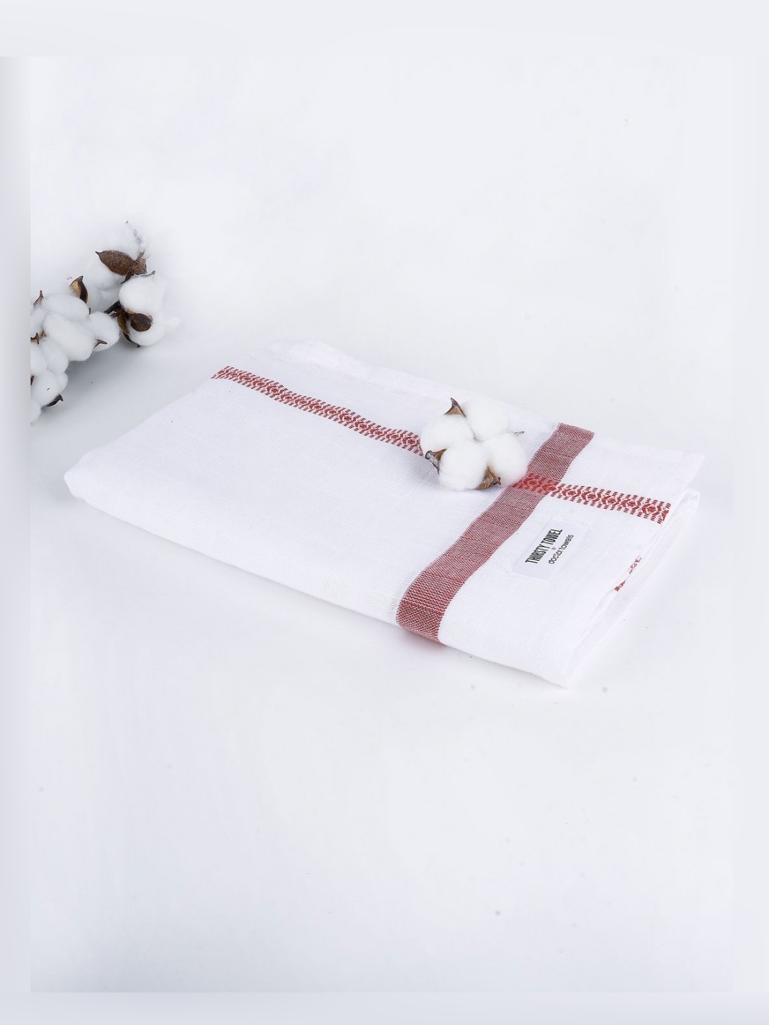 

Doctor Towels White & Red Pure Cotton 150 GSM Double Cloth Bath Towel