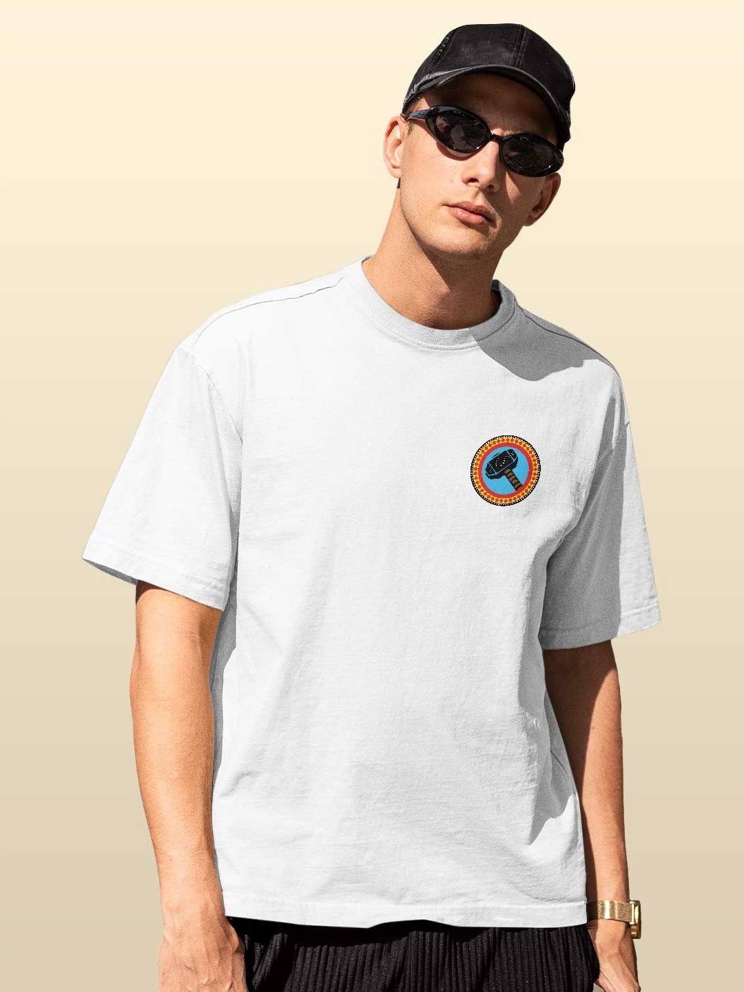 

macmerise Men Striped Applique T-shirt, White