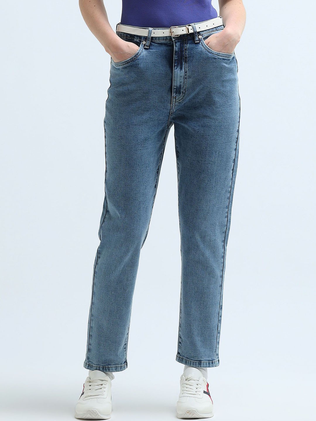 

U.S. Polo Assn. Women High-Rise Heavy Fade Mom Fit Jeans, Blue