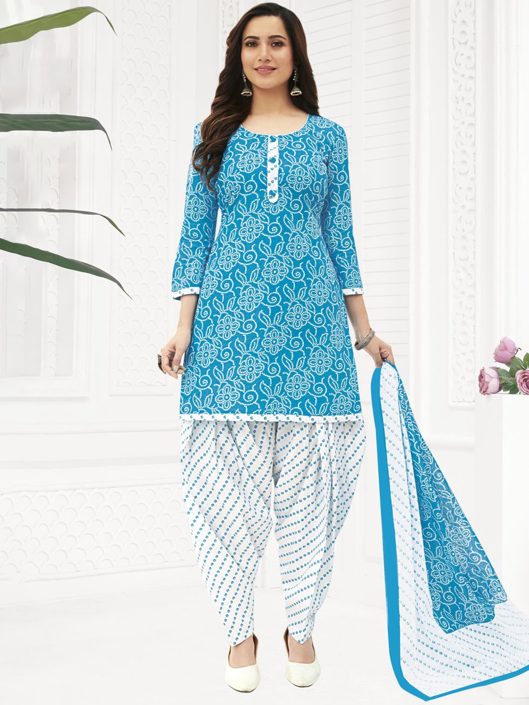 

MIRAAN Floral Printed Pure Cotton Straight Kurta with Patiala & Dupatta, Blue