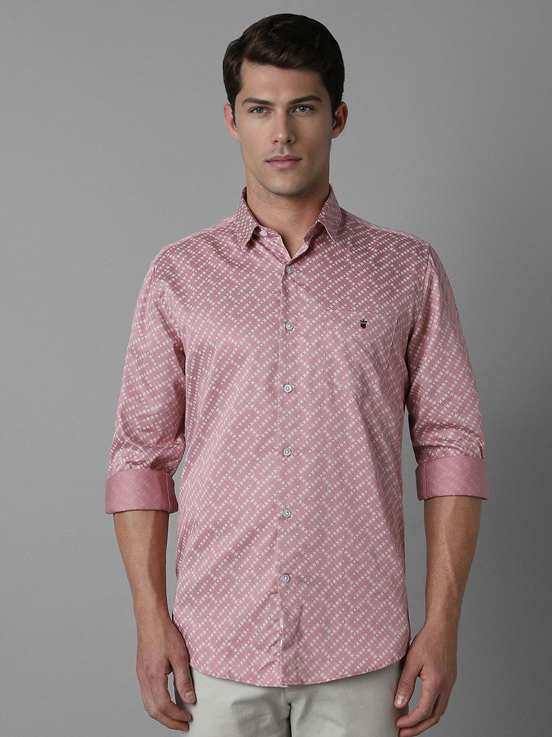 

Louis Philippe Sport Men Spread Collar Abstract Printed Cotton Slim Fit Casual Shirt, Pink