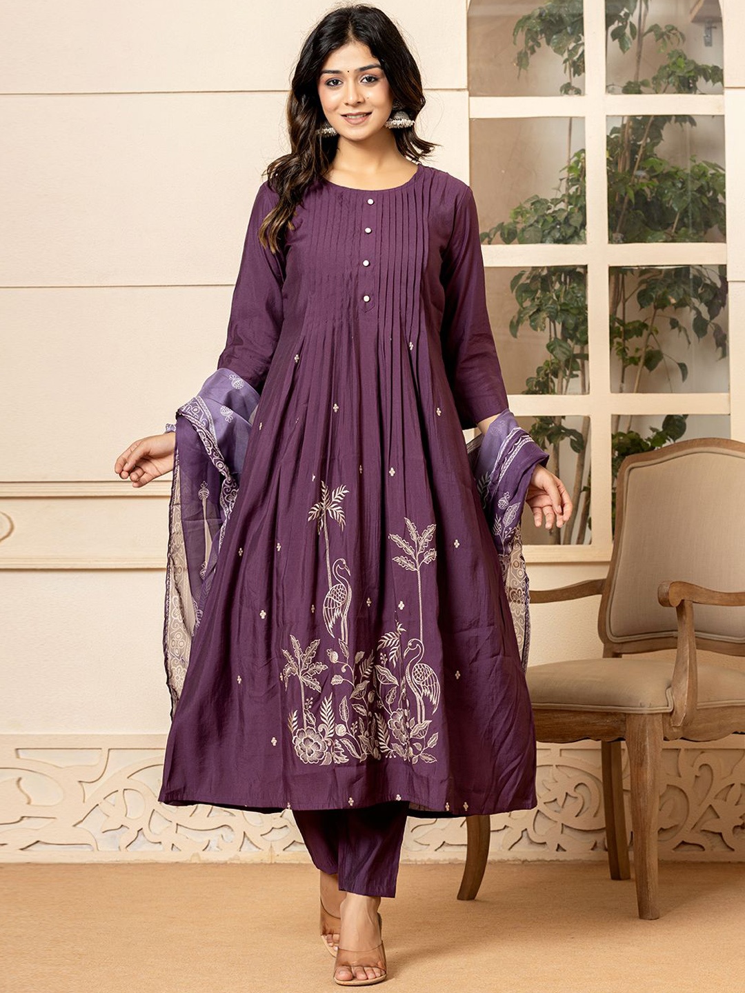 

Yufta Floral Embroidered Regular Thread Work Pure Cotton Kurta With Trousers & Dupatta, Purple