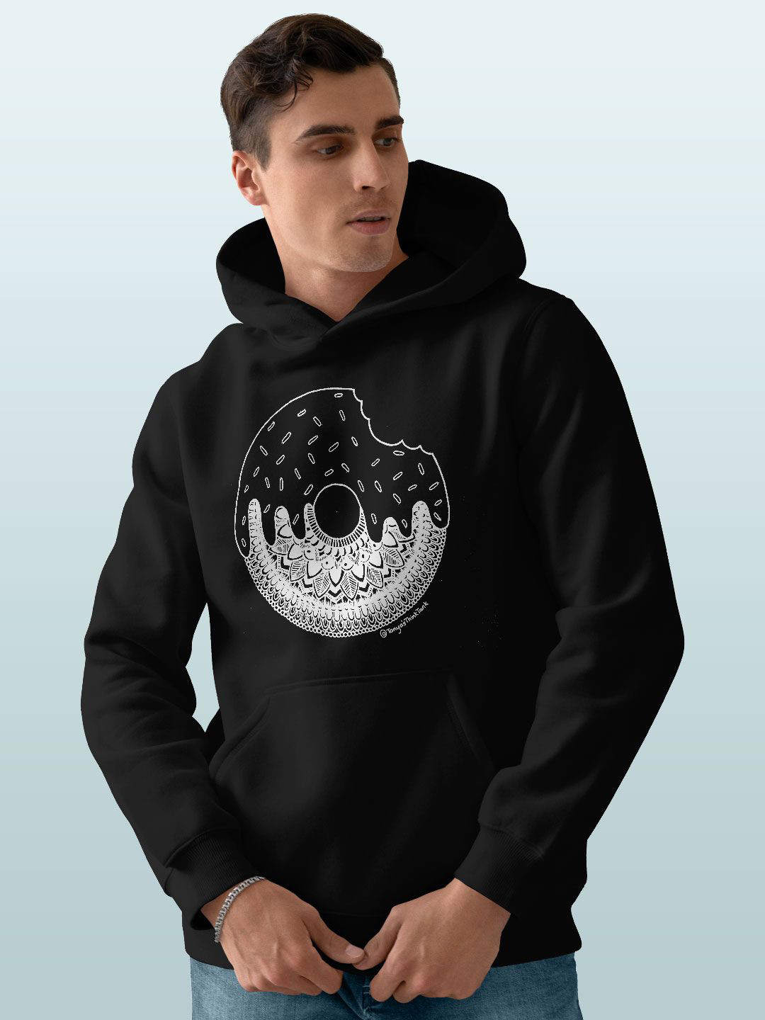 

macmerise Men Printed Hooded Sweatshirt, Black