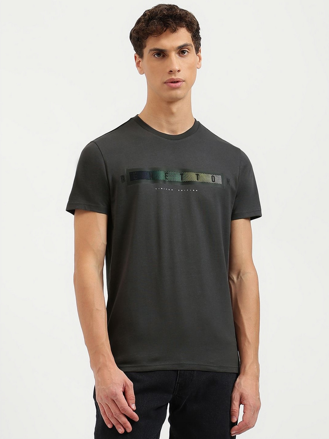 

United Colors of Benetton Men Typography Printed Pure Cotton T-shirt, Grey