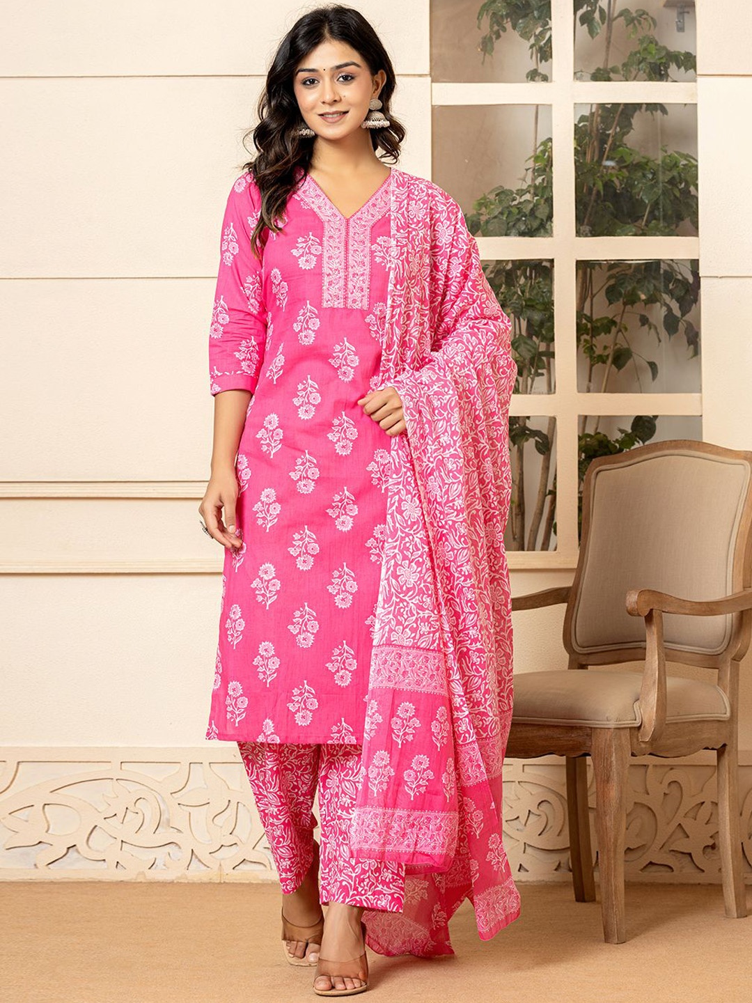 

Yufta Floral Printed Regular Sequinned Pure Cotton Kurta With Trousers & Dupatta, Pink