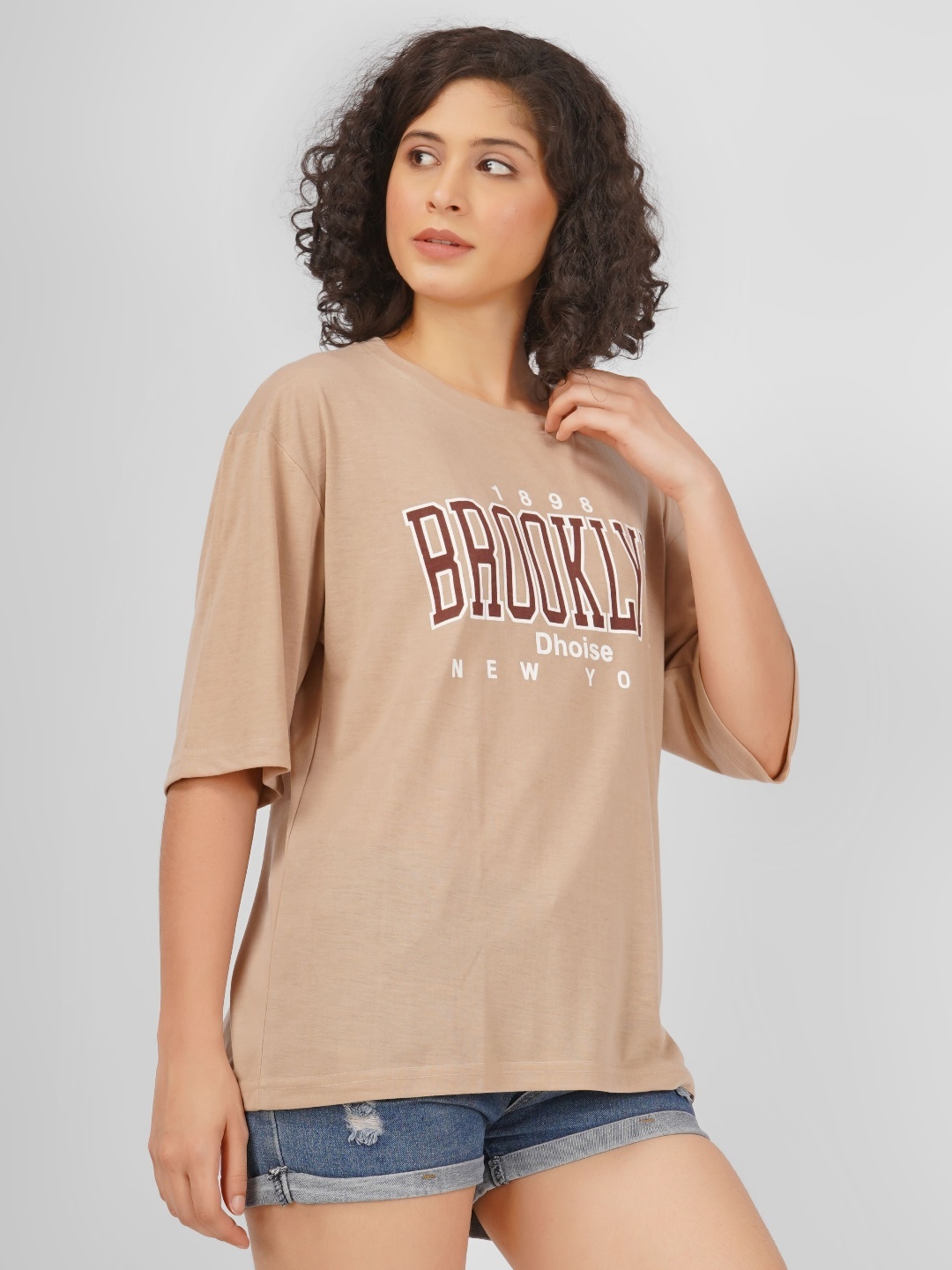 

MIMID Women Typography Printed Pockets T-shirt, Brown