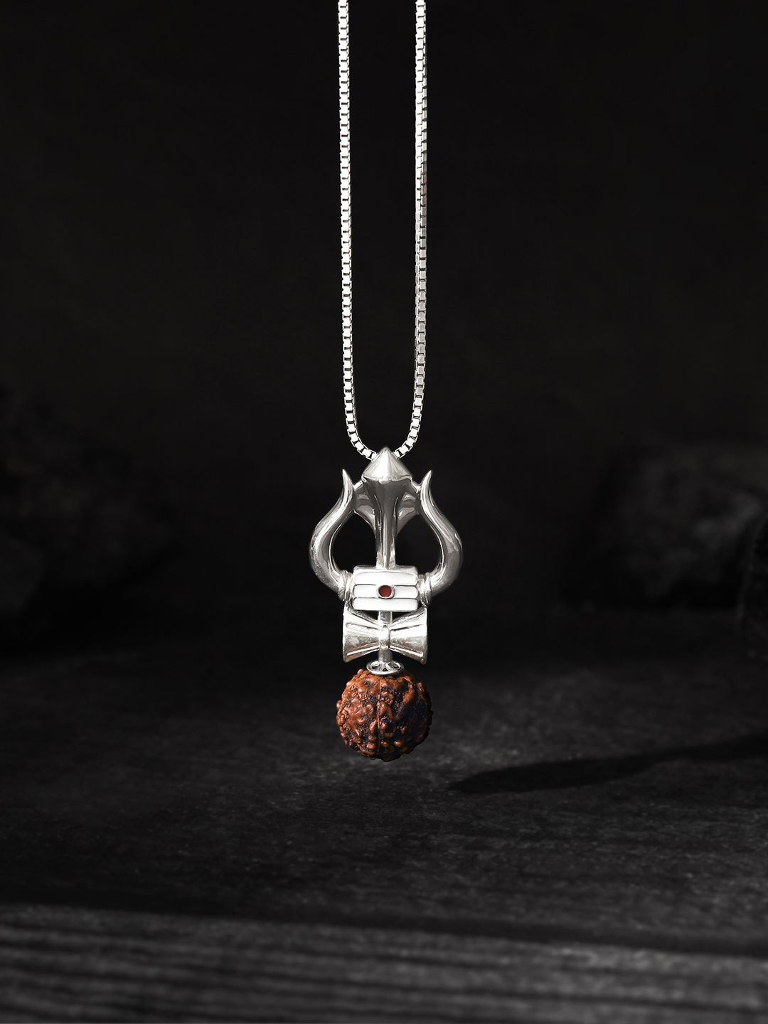 

GIVA Men 925 Sterling Silver Rhodium-Plated Contemporary Pendants with Chains
